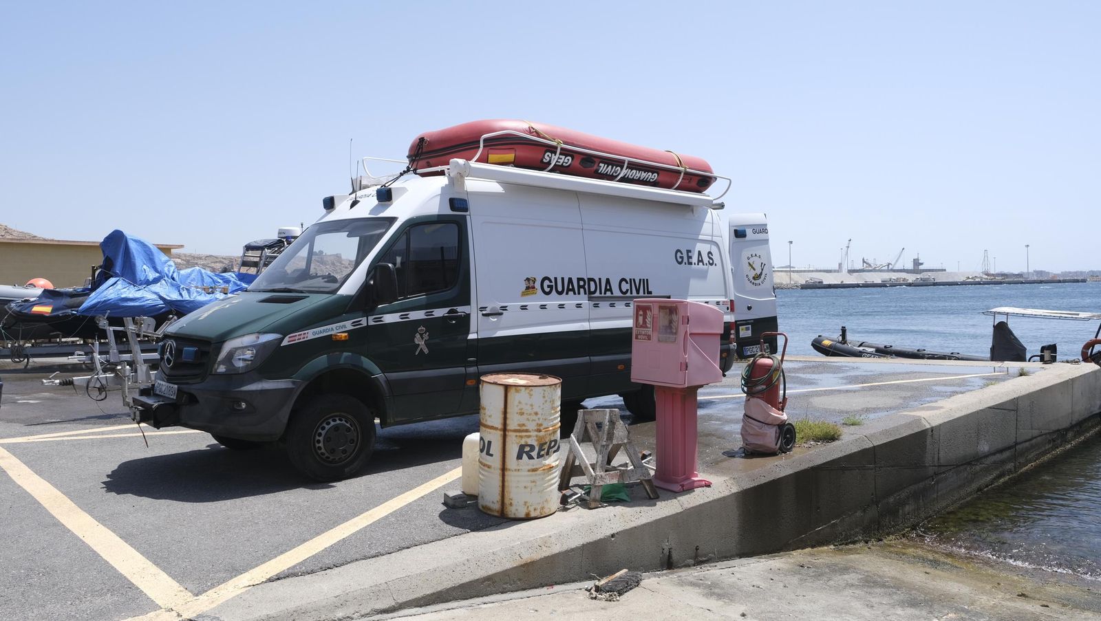 Patrullaje con el Servicio Marítimo de la Guardia Civil, en imágenes