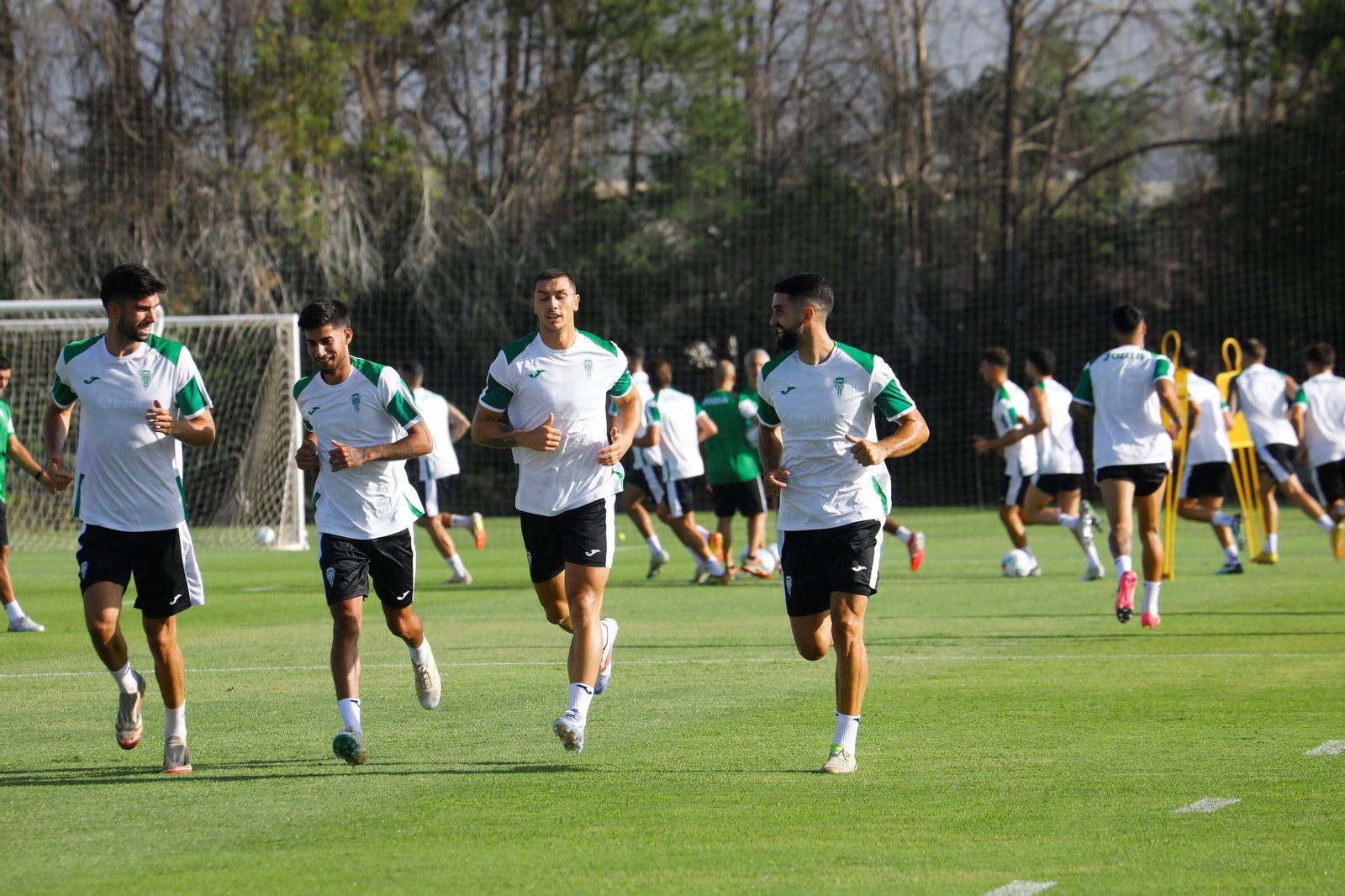 Xavi Sintes, Fuentes, Calderón y Théo Zidane, durante un entrenamiento de pretemporada.
