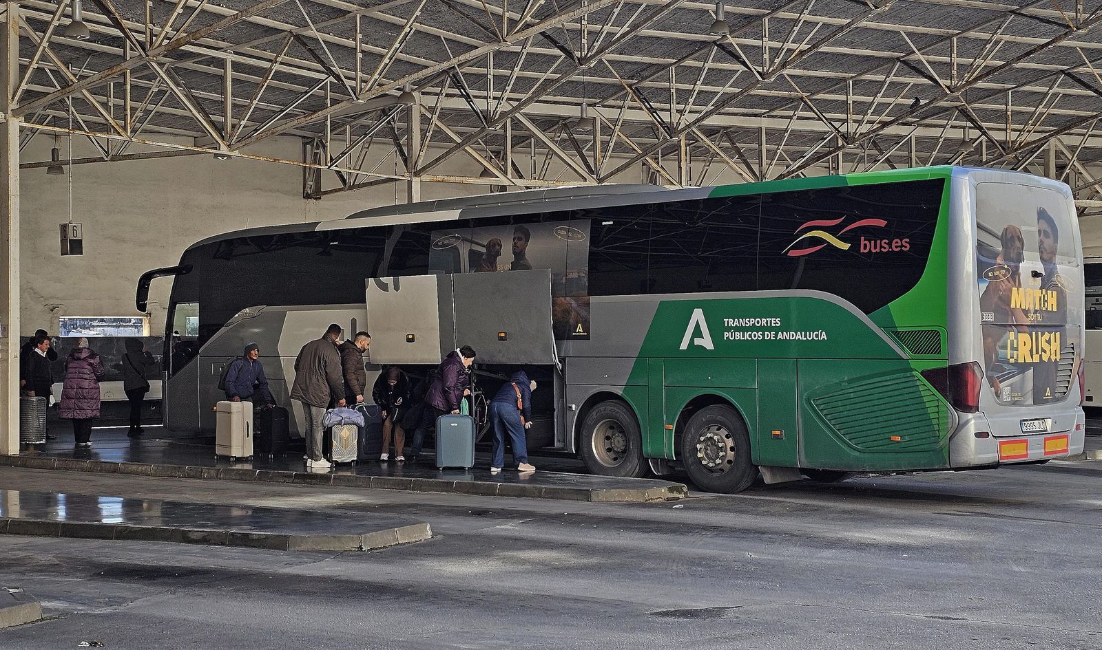 La consternación en Algeciras por la tragedia ferroviaria de Adamuz, en imágenes