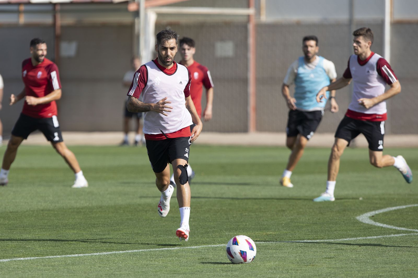 Un momento del entrenamiento completado este jueves por el Granada CF