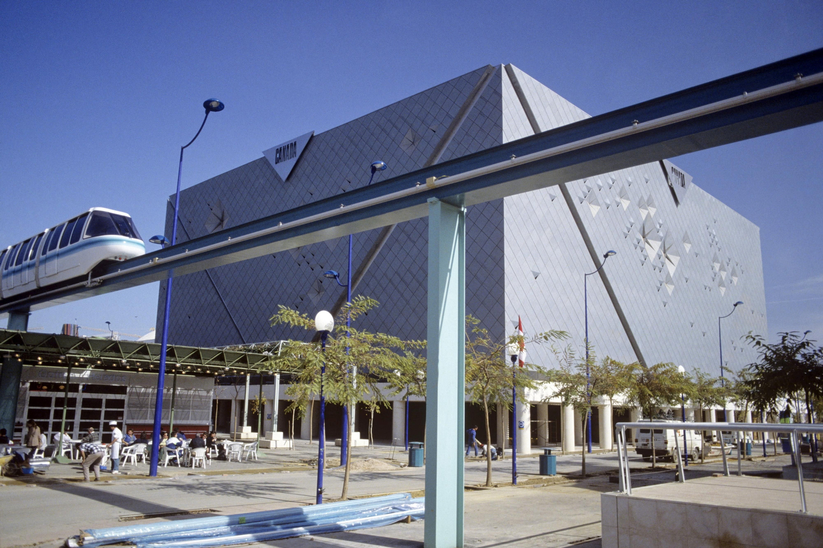 Uno de los más visitados: el pabellón de Canadá