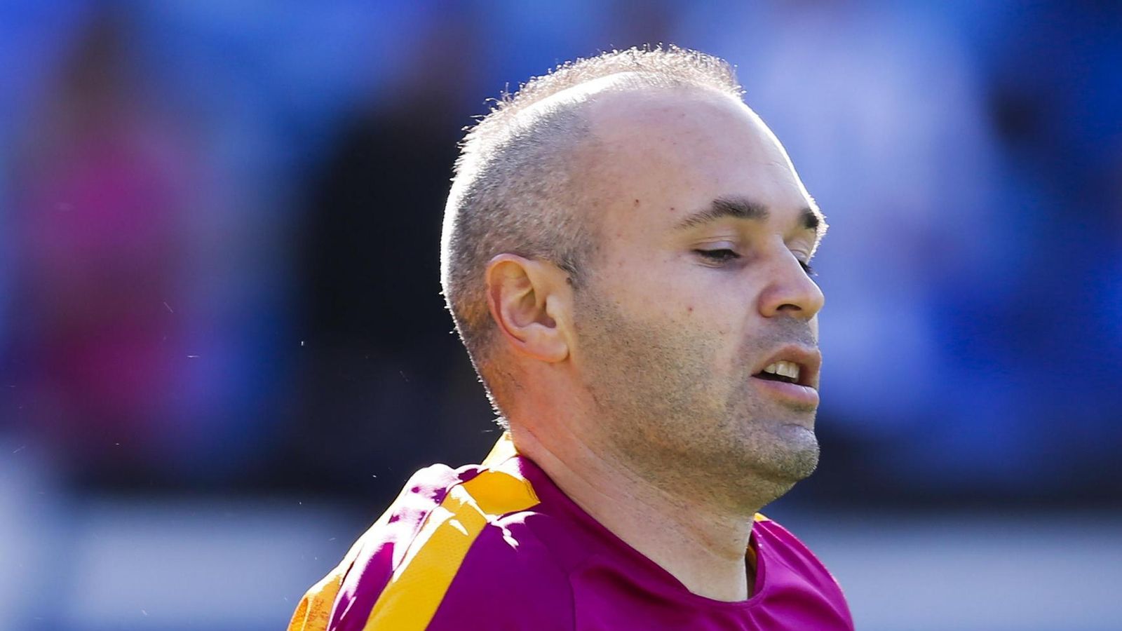 Las fotos de Andrés Iniesta en La Rosaleda con España y el Barcelona Las fotos de Andrés Iniesta en La Rosaleda con España y el Barcelona