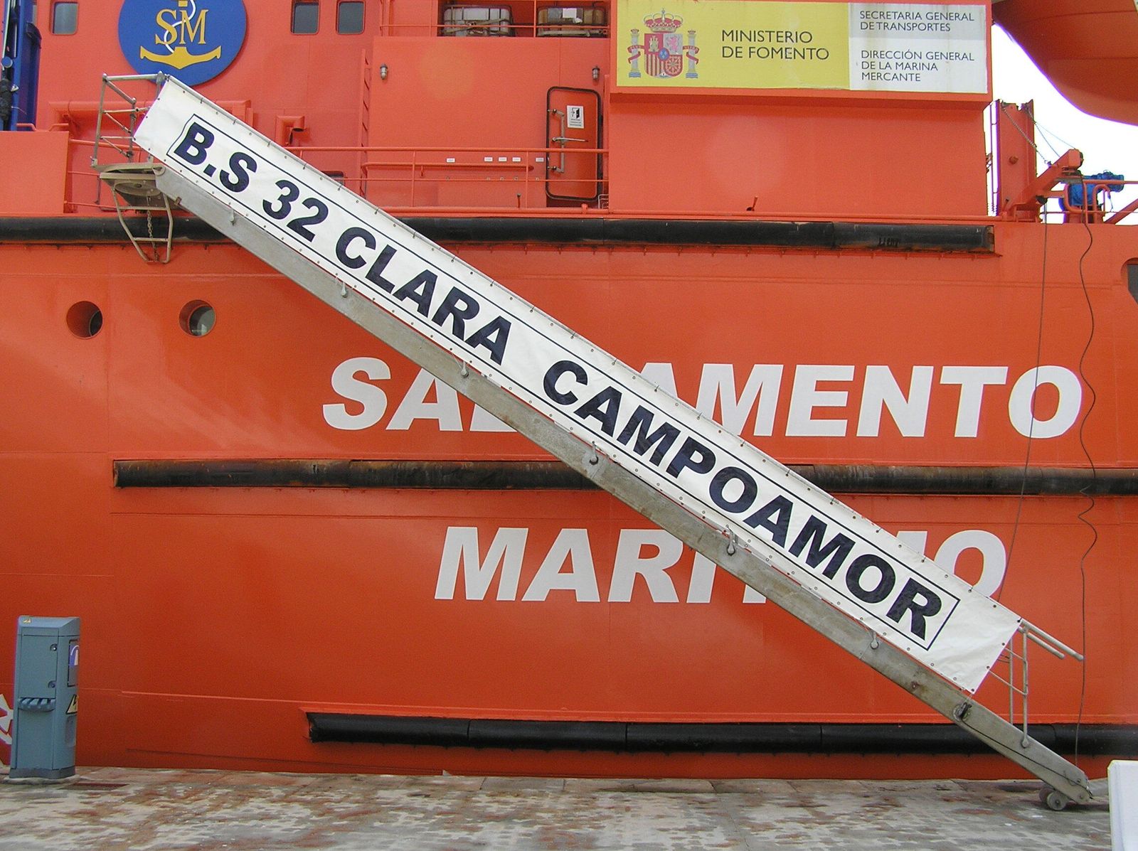 Imágenes de El 'Clara Campoamor'