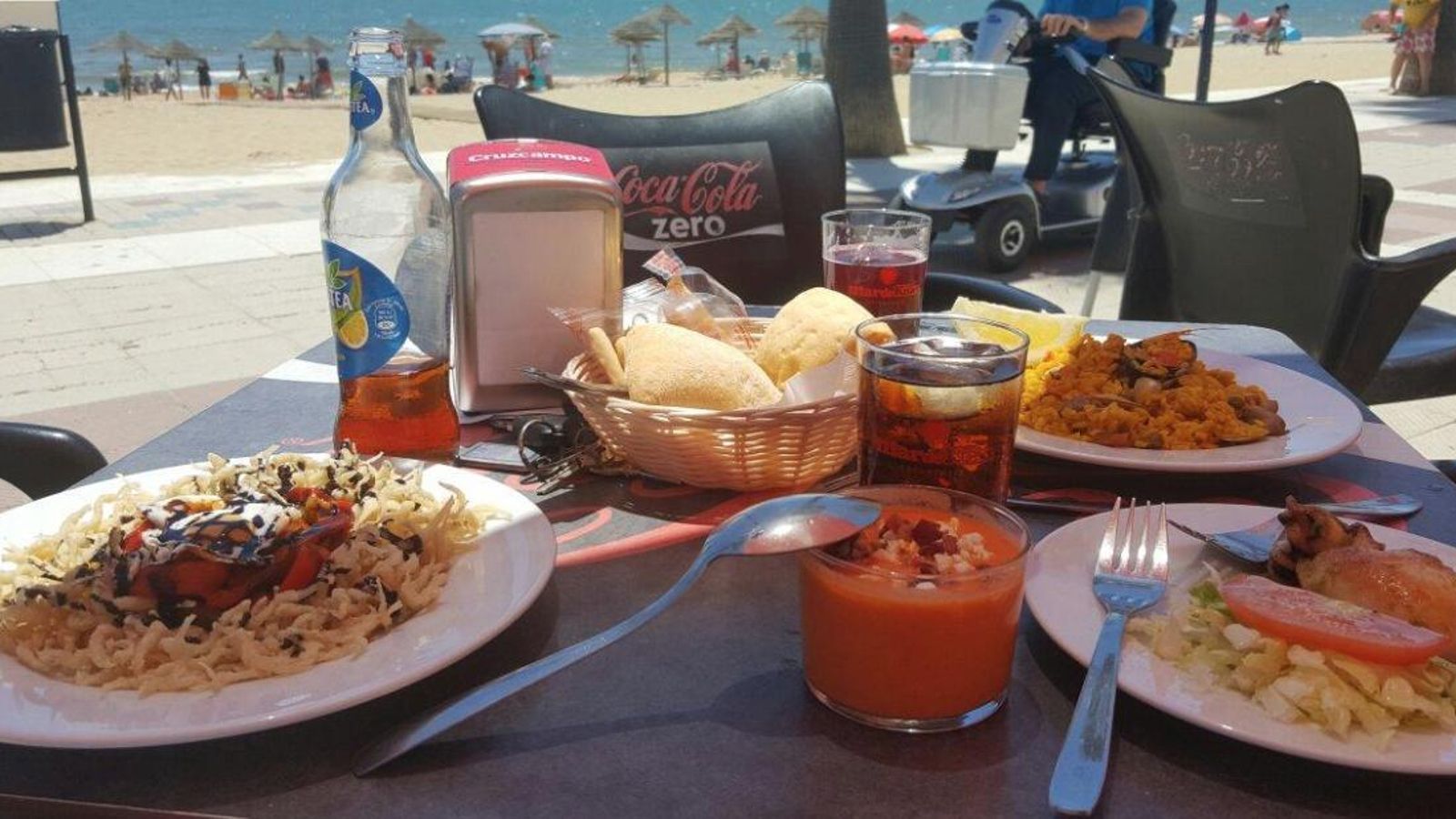 Una de las mesas del Mar de Kñas