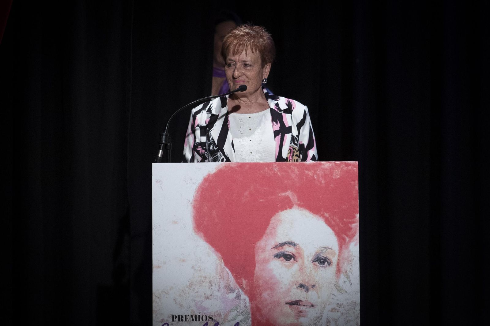 Las mejores imágenes del reconocimiento a nueve mujeres en los Premios María Lejárraga