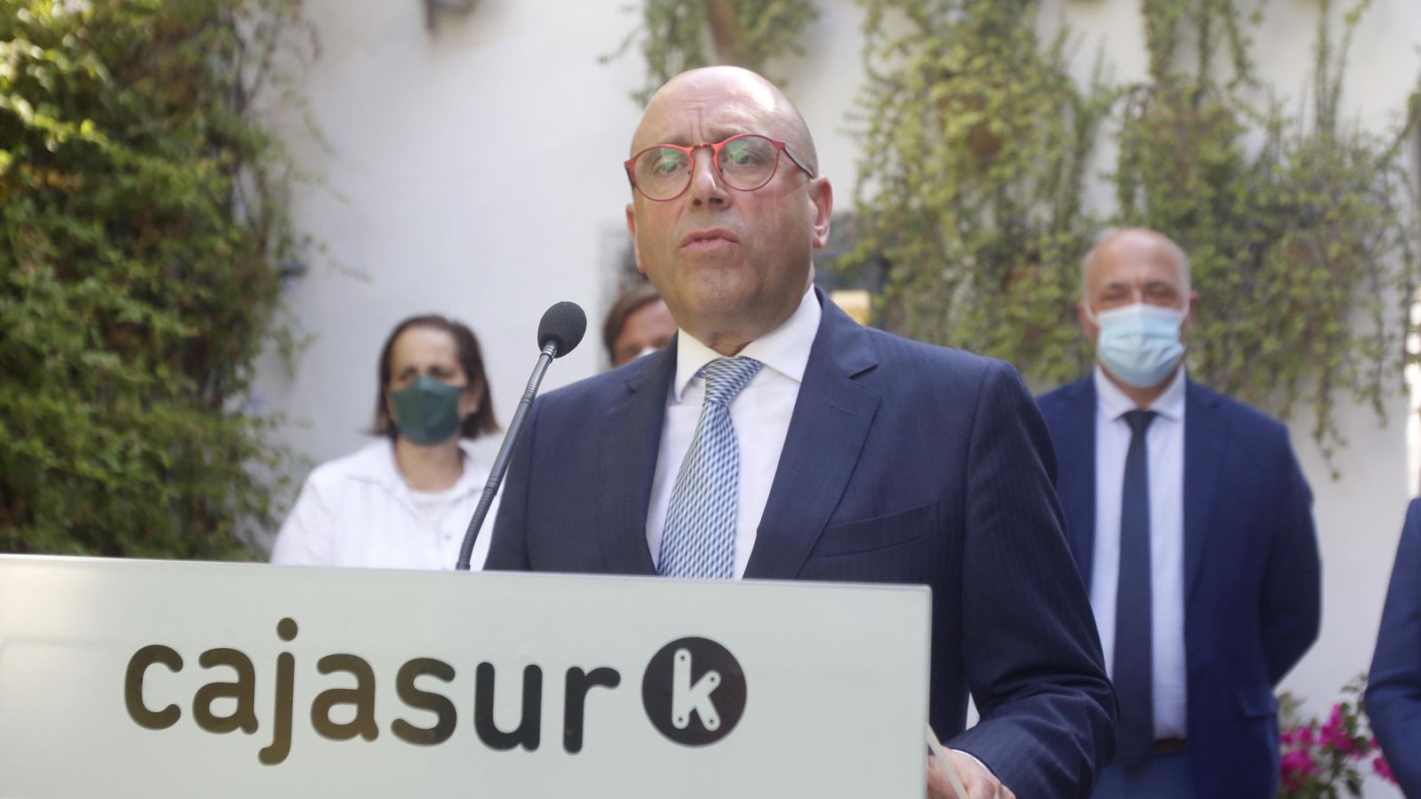 El consejero delegado de Cajasur, Joseba Barrena, en la presentación del estudio.