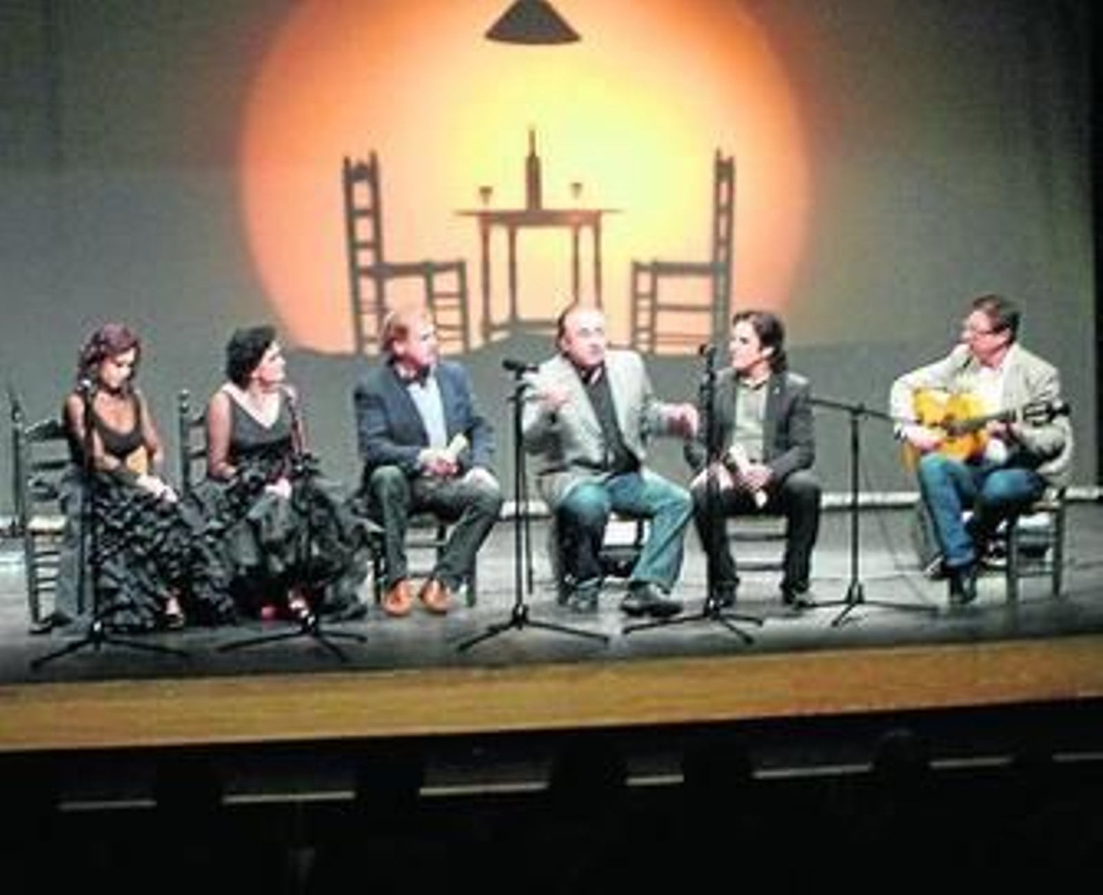 Ecos del Rocío y Las Carlotas, juntos en el escenario.