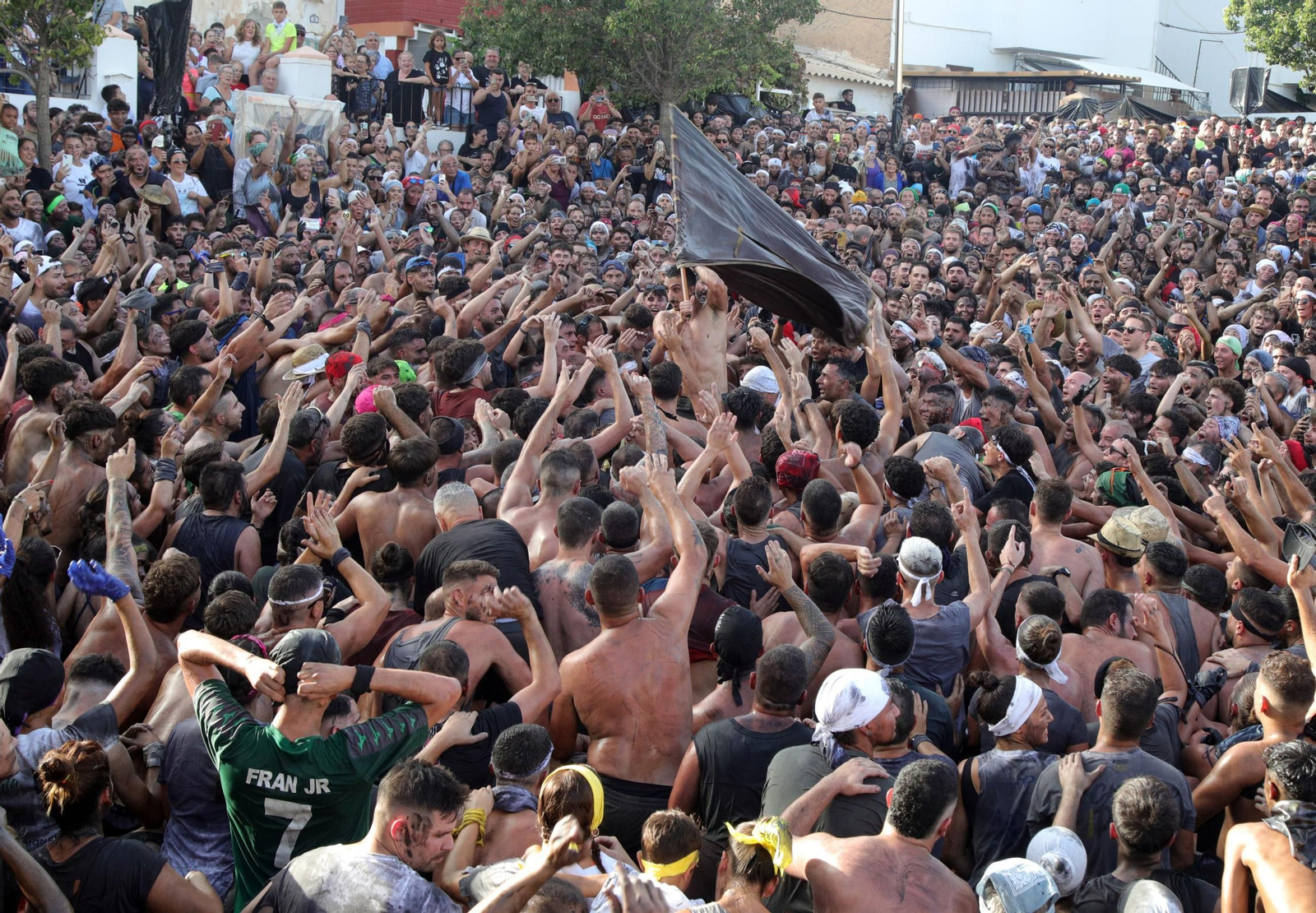 Pintura y tradición: la fiesta del Cascamorras 2025, en imágenes