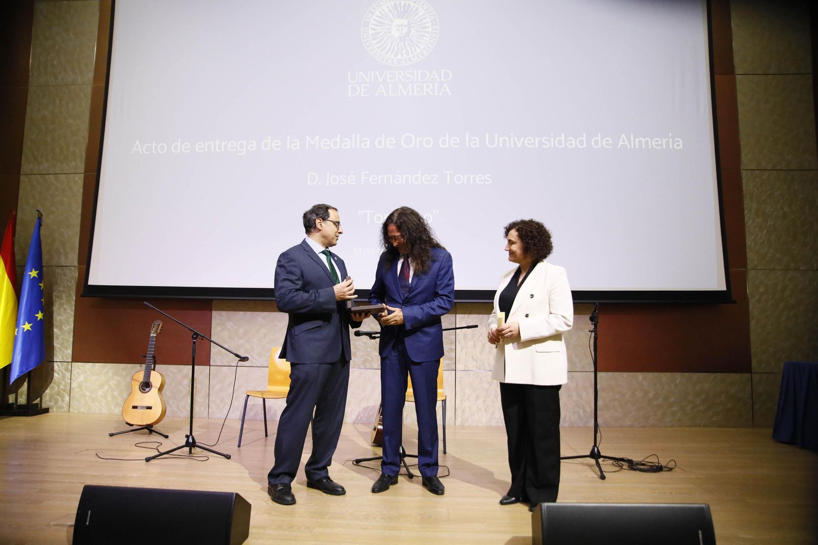 Las imágenes del acto de entrega de la Medalla de Oro a José Fernández Torres Tomatito, en la Universidad de Almería