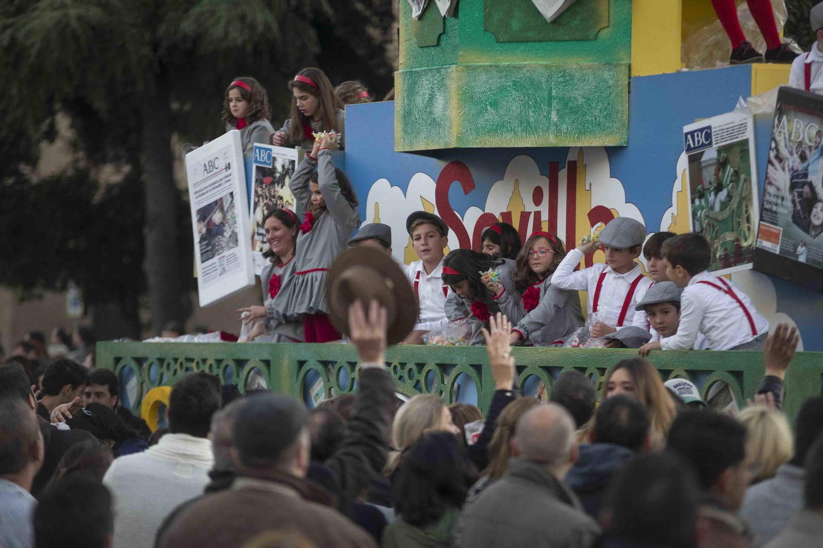 La Cabalgata de Reyes Magos de Sevilla, en imágenes