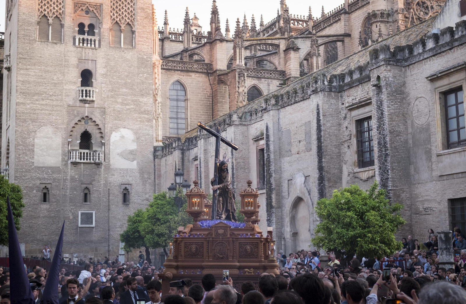 El Cristo de la Corona, en imágenes