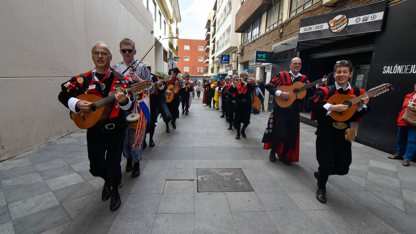 Pasacalles del Certamen de Tunas en Algeciras