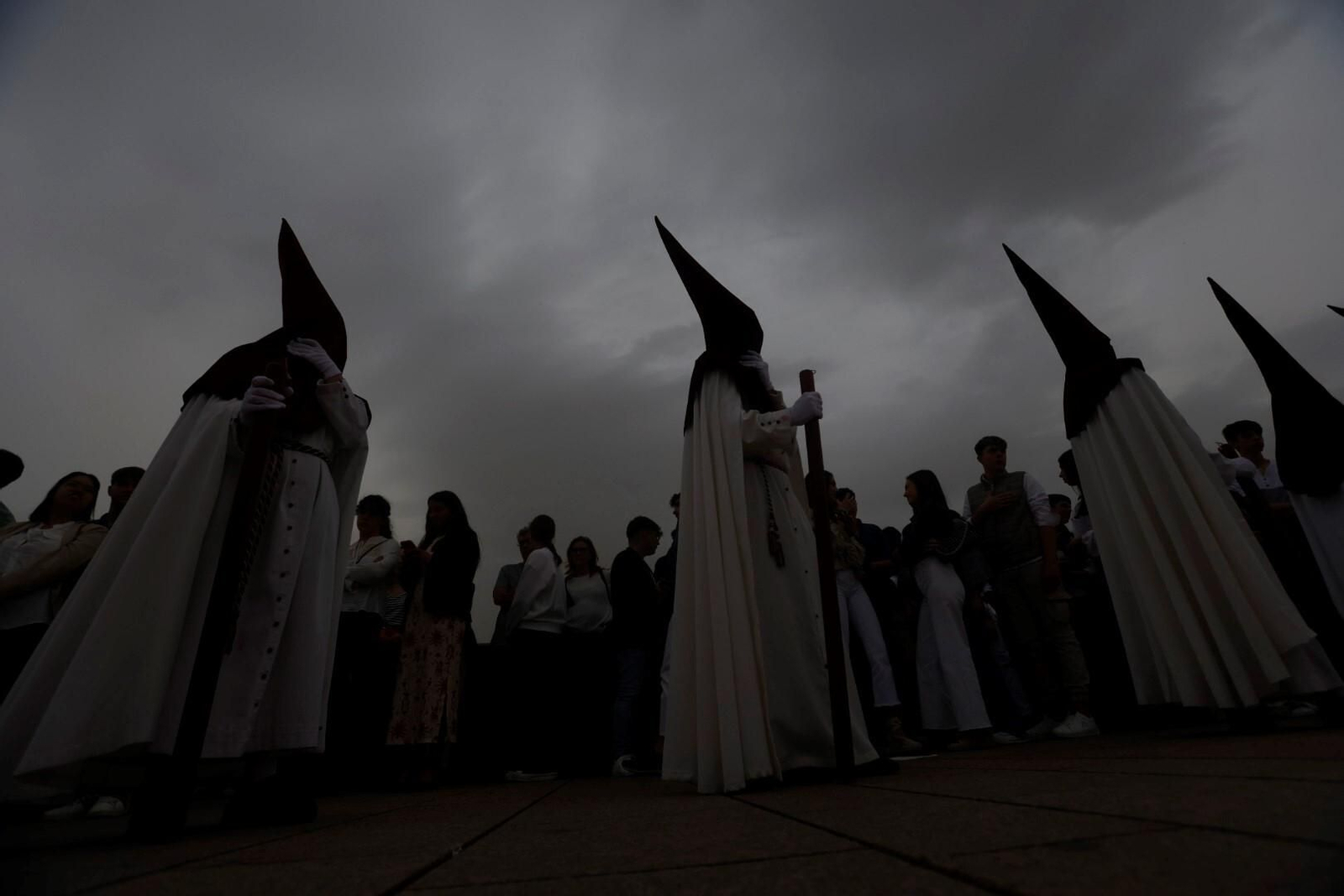 La procesión de la Vera-Cruz de Córdoba en este Domingo de Ramos, en imágenes