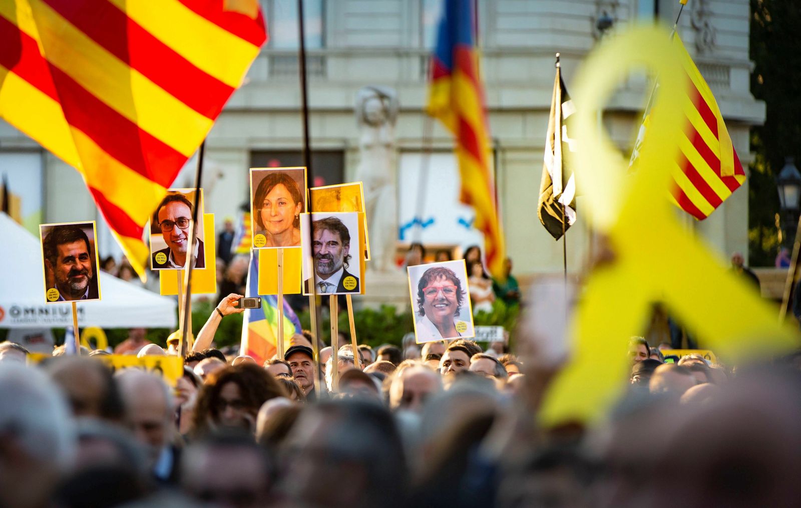 Manifestación indpendentista en favor de los políticos presos