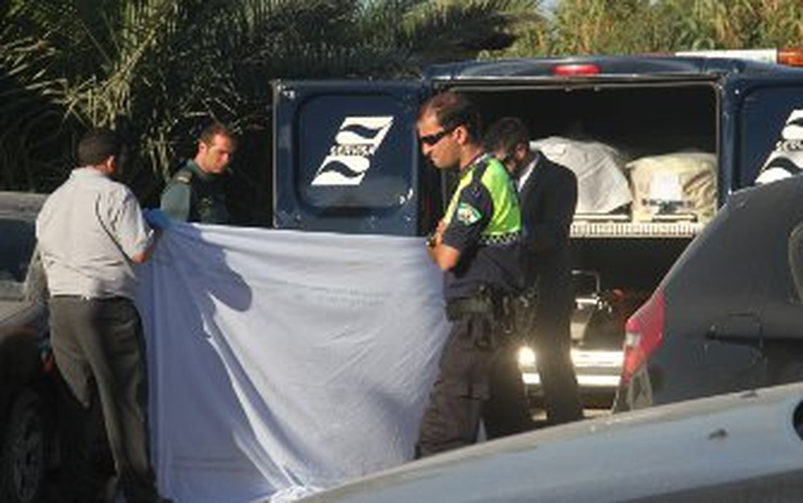 Aparece el cadáver de un joven de 26 años en un carril de El Palmar