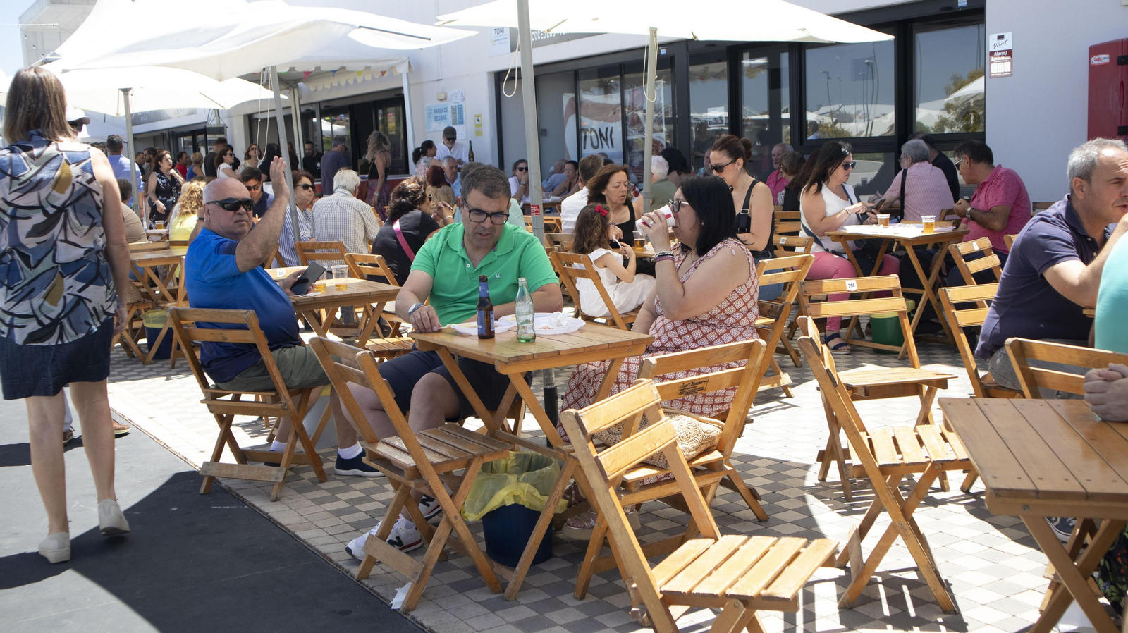 Imágenes del sábado en la 'IX Feria de la Gamba y el Marisco de Huelva'