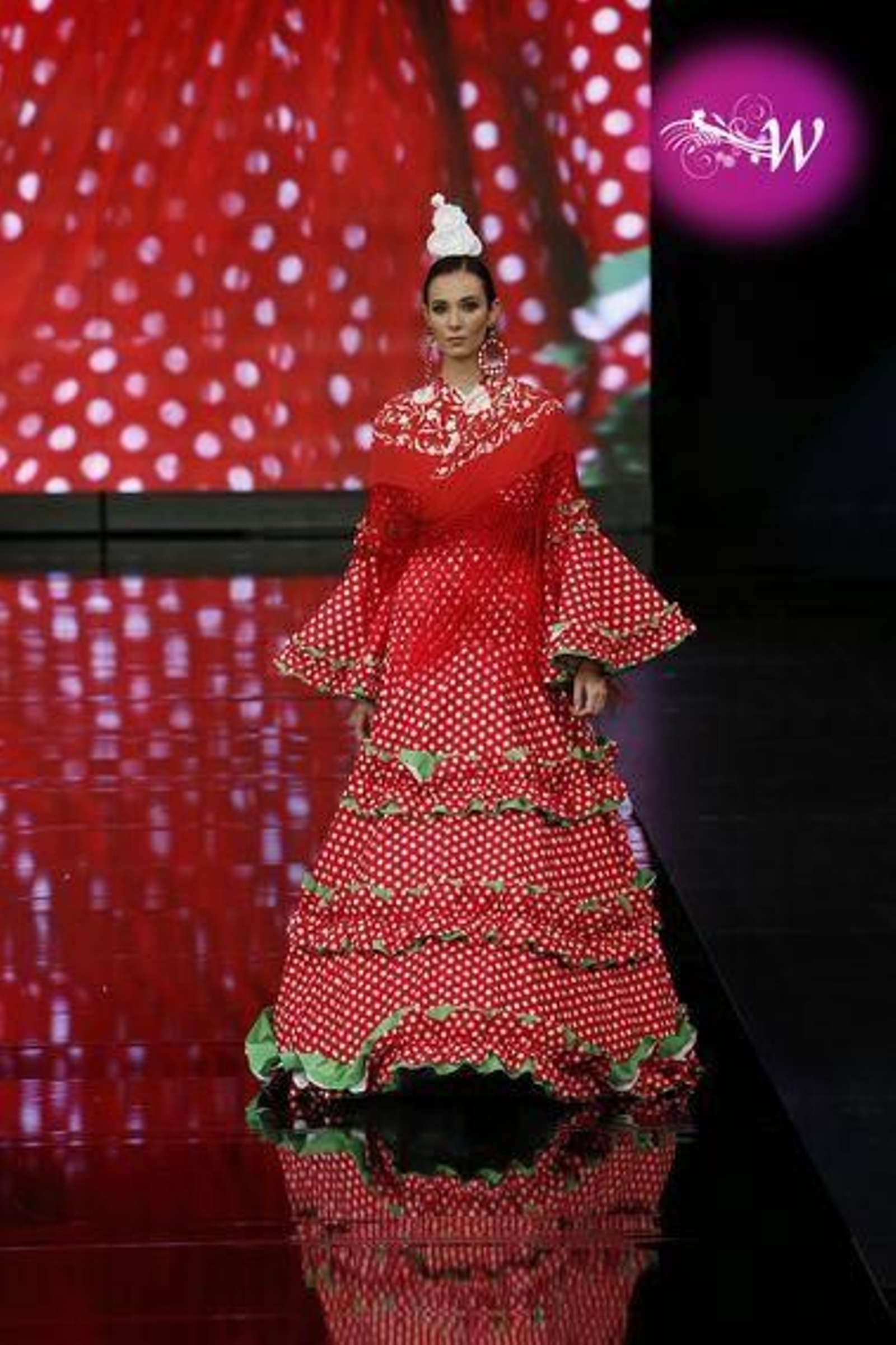 Cristo Báñez vuelve a SIMOF para presentar su colección de flamenca 2020, todas las fotos