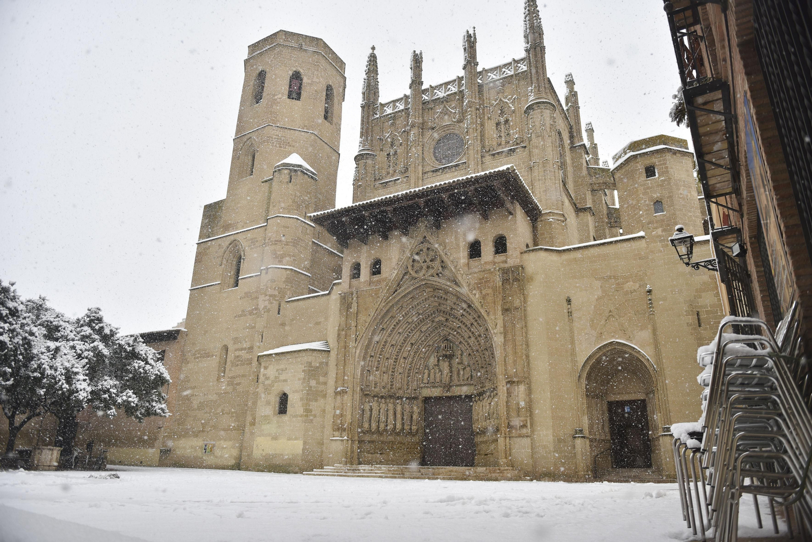El segundo día del temporal 'Filomena' en imágenes: más nieve y caos