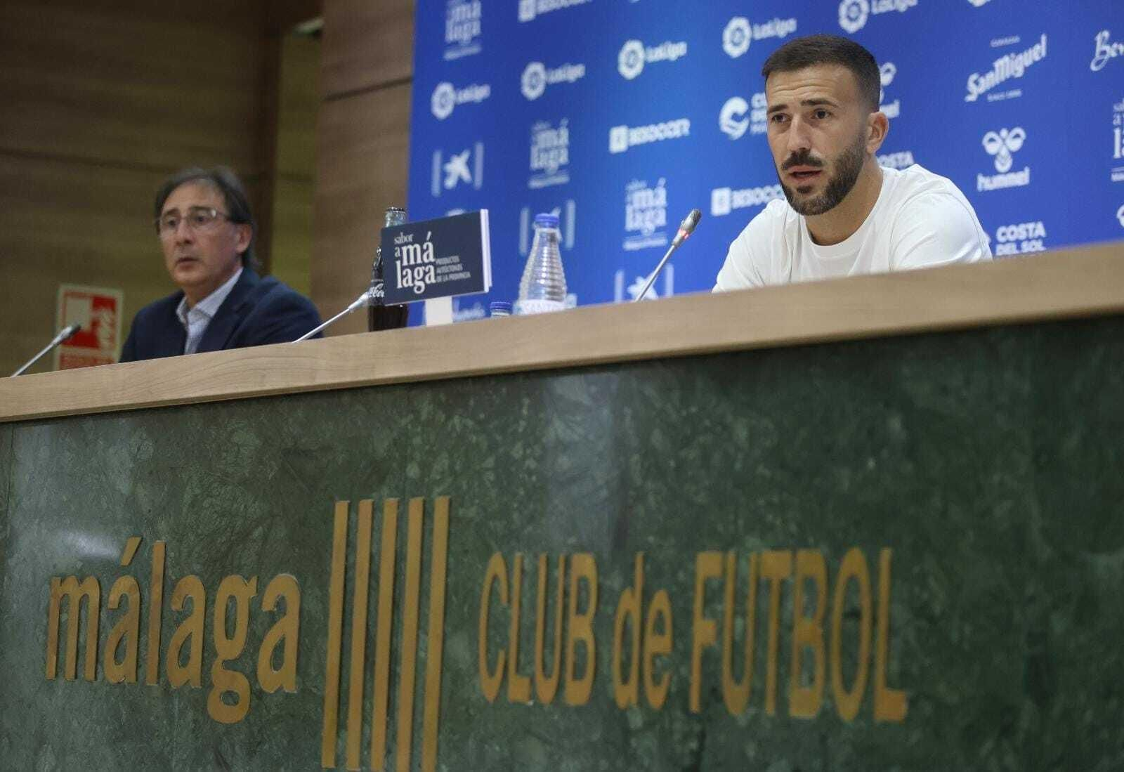 Dioni, con Loren en la rueda de prensa.