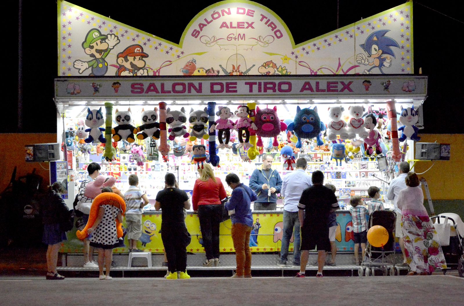 Un tiro al pichón en la Feria de La Línea.
