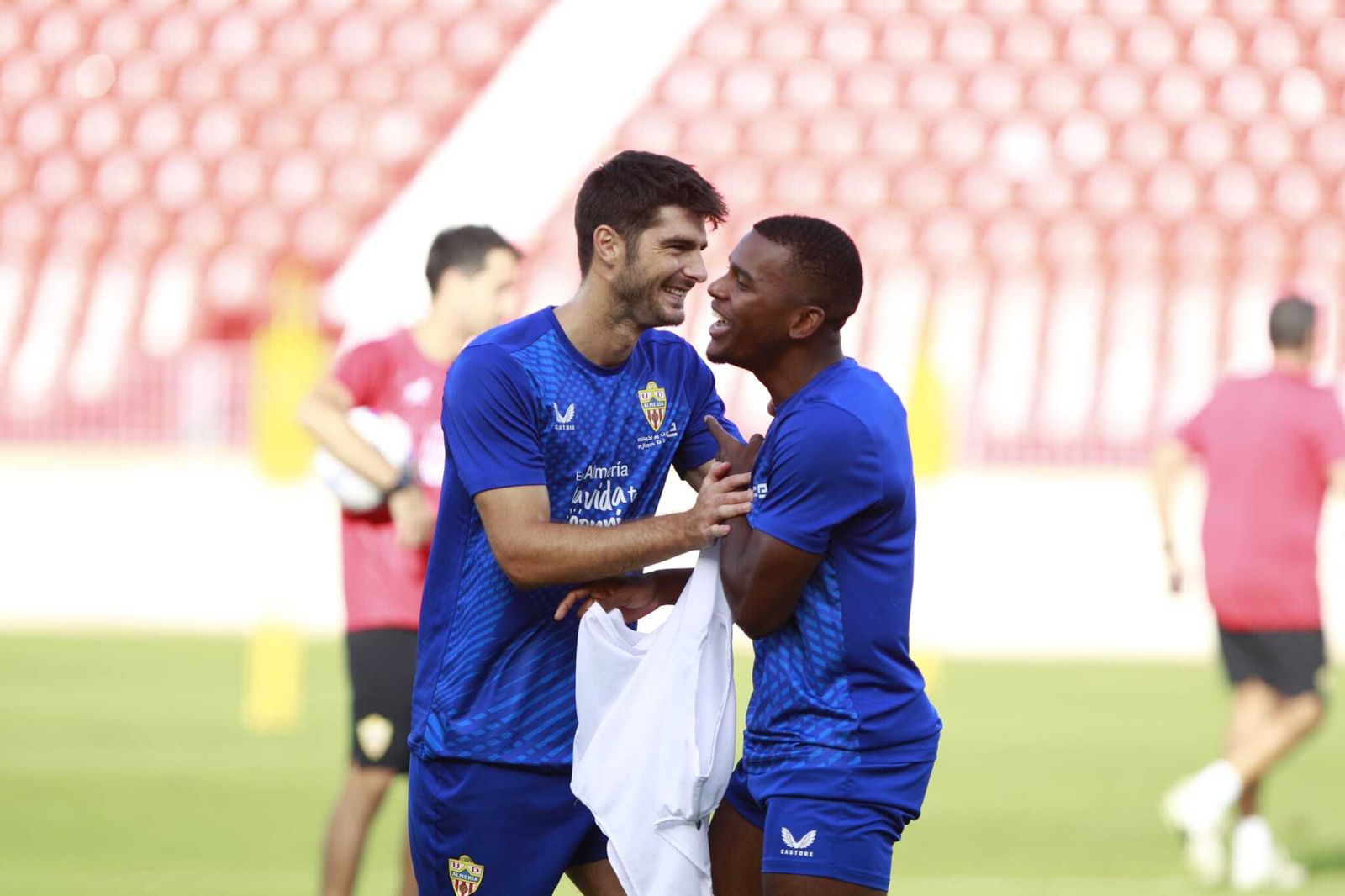 Melero de risas con Akieme