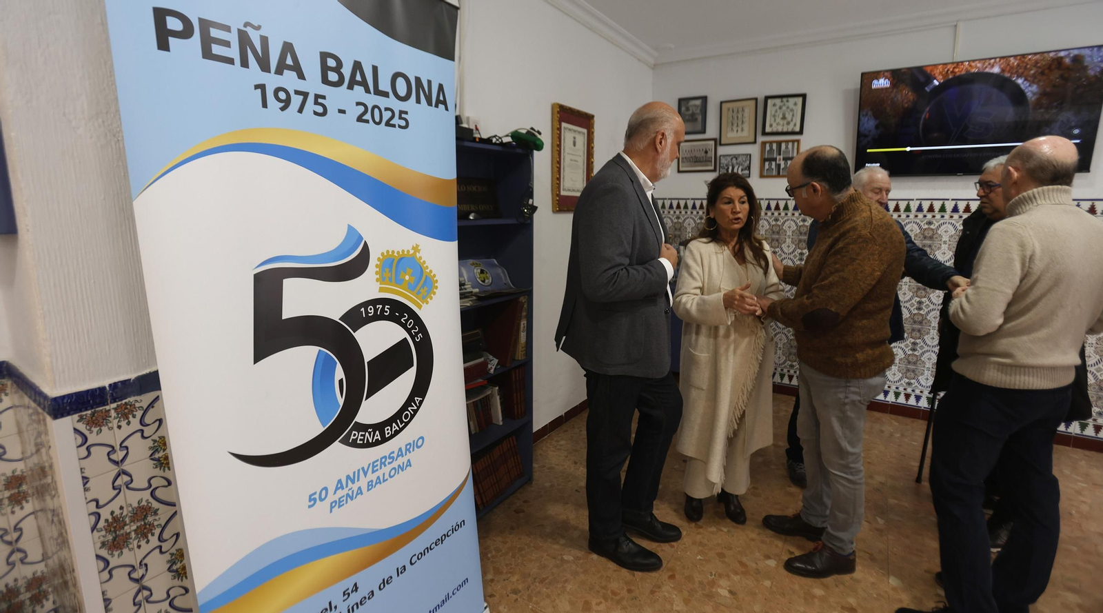 La Peña Balona comparte con sus socios la distinción municipal por su medio siglo de historia