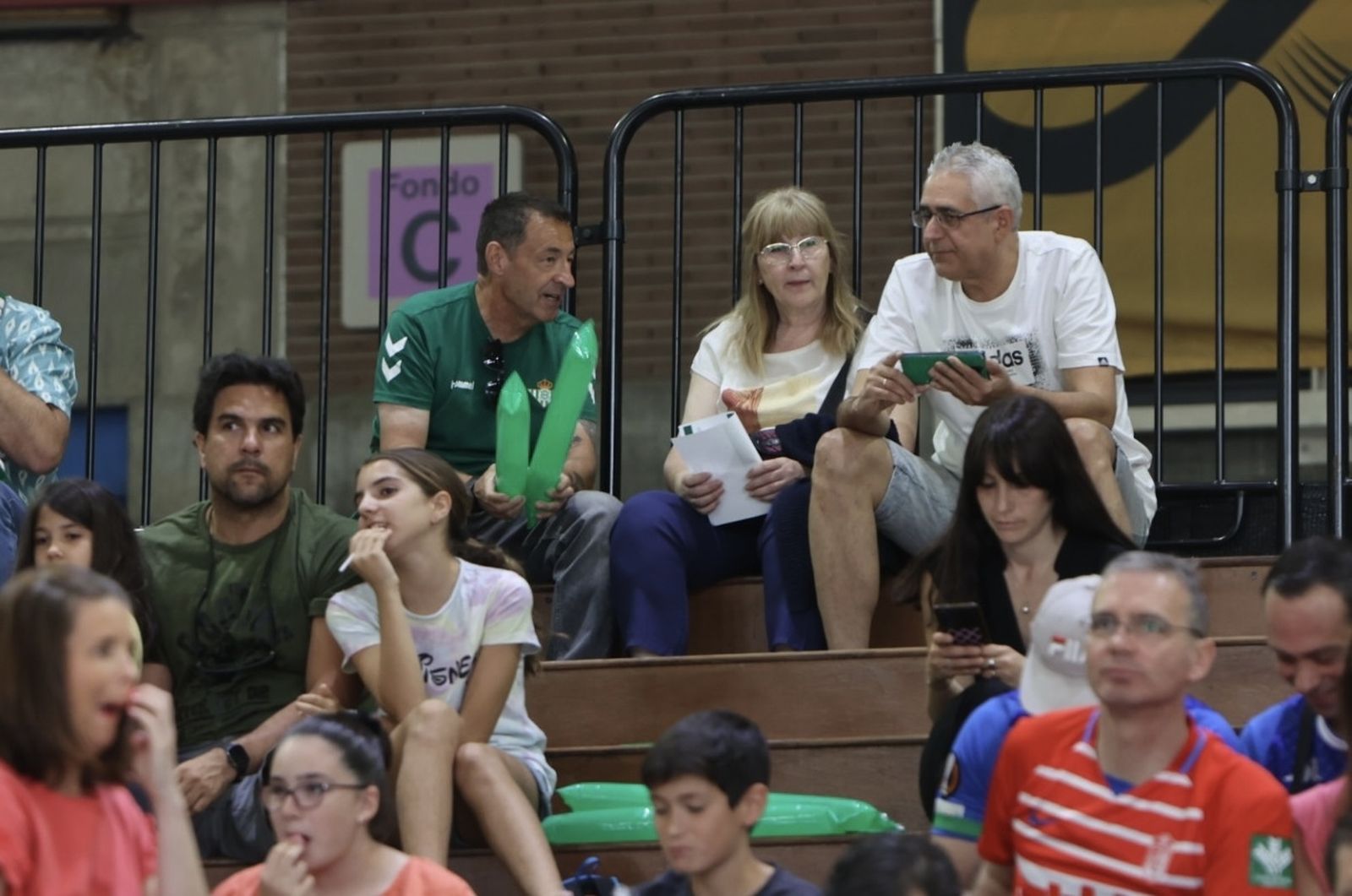 Búscate en el o Betis Granada de baloncesto