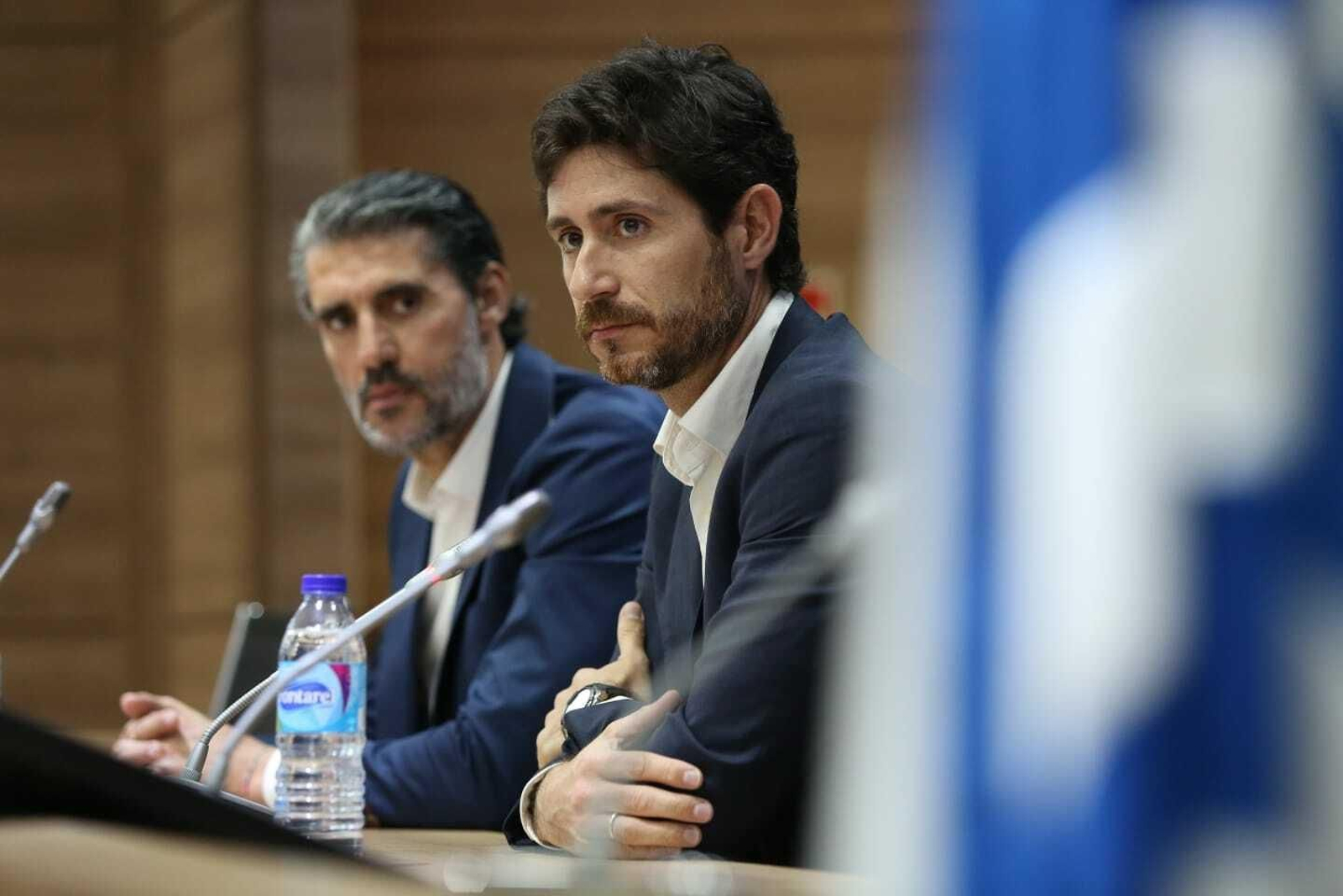 Las fotos de la presentación de Víctor con el Málaga