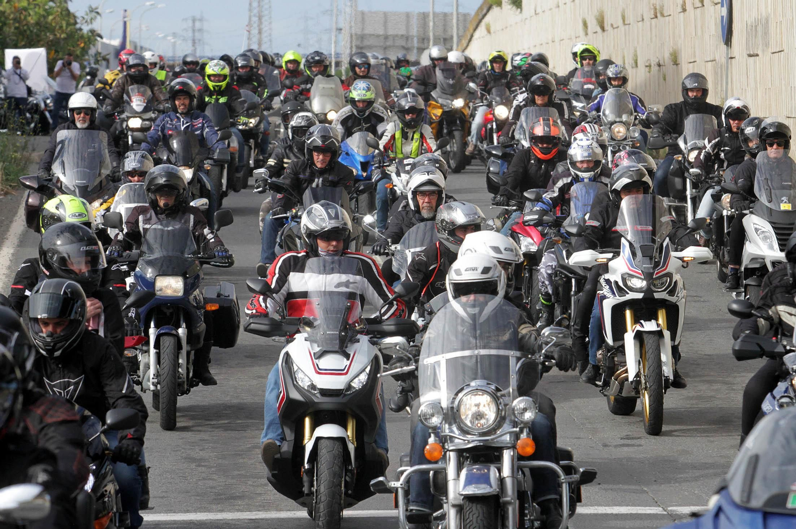 Imágenes  de la II Ruta Solidaria en Moto organizada por CSIF en beneficio de Cruz Roja