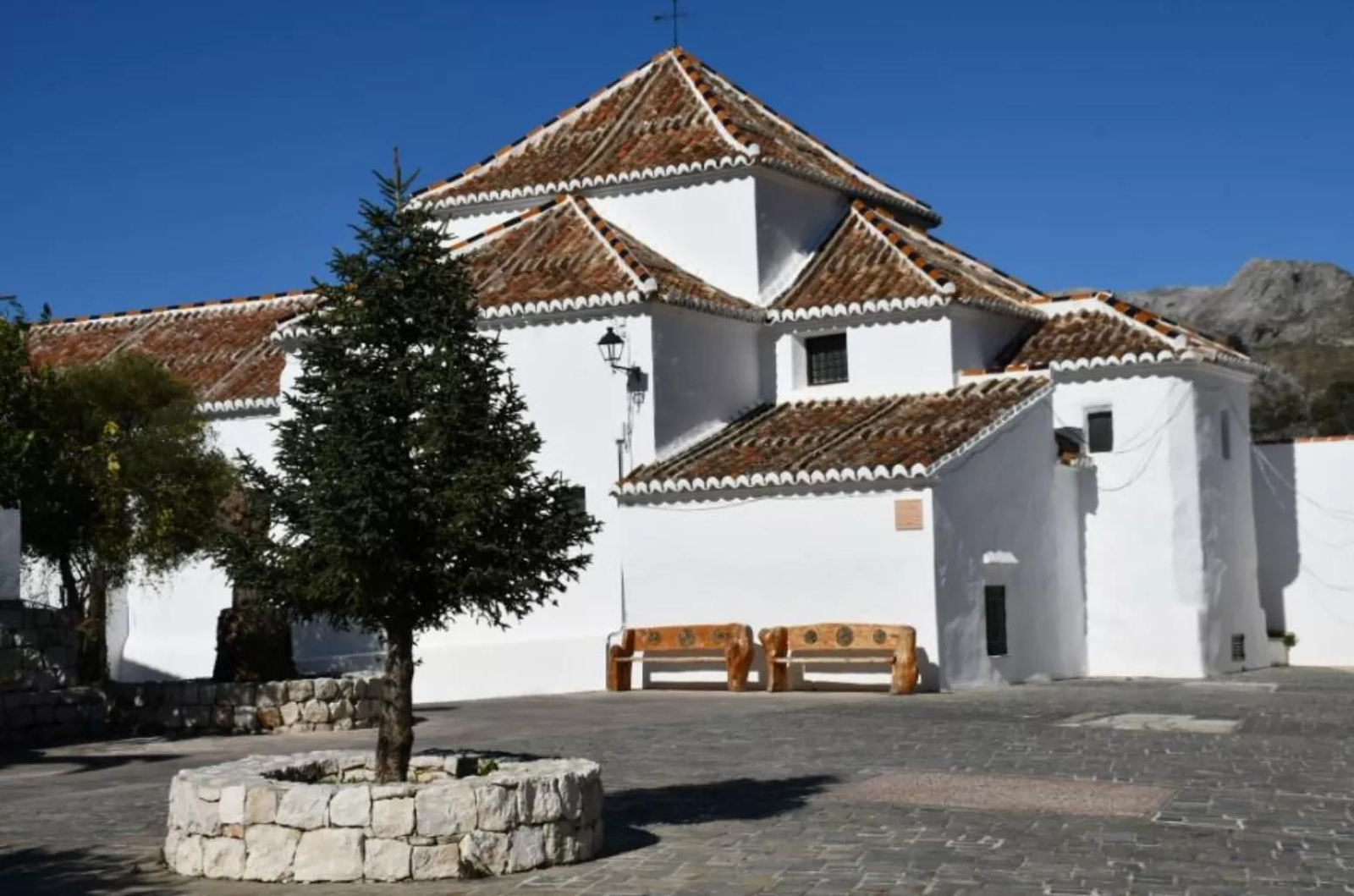Los pueblos más bonitos de Málaga (y España) que debes visitar este verano