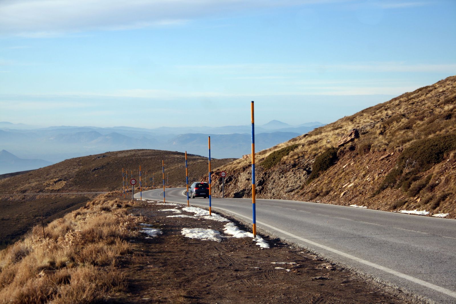 Imagen de archivo de la carretera de Sierra Nevada