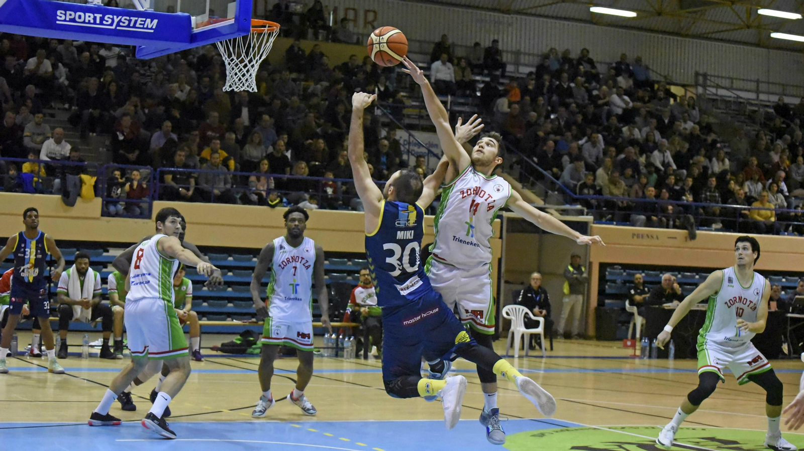 Las mejores fotos del UDEA - ZORNOTZA ST