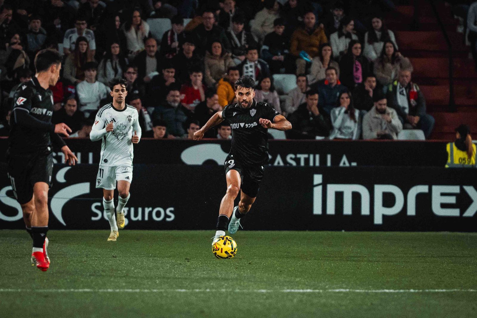 Puigmal, la gran sorpresa del once, fue el más activo en la ofensiva indálica