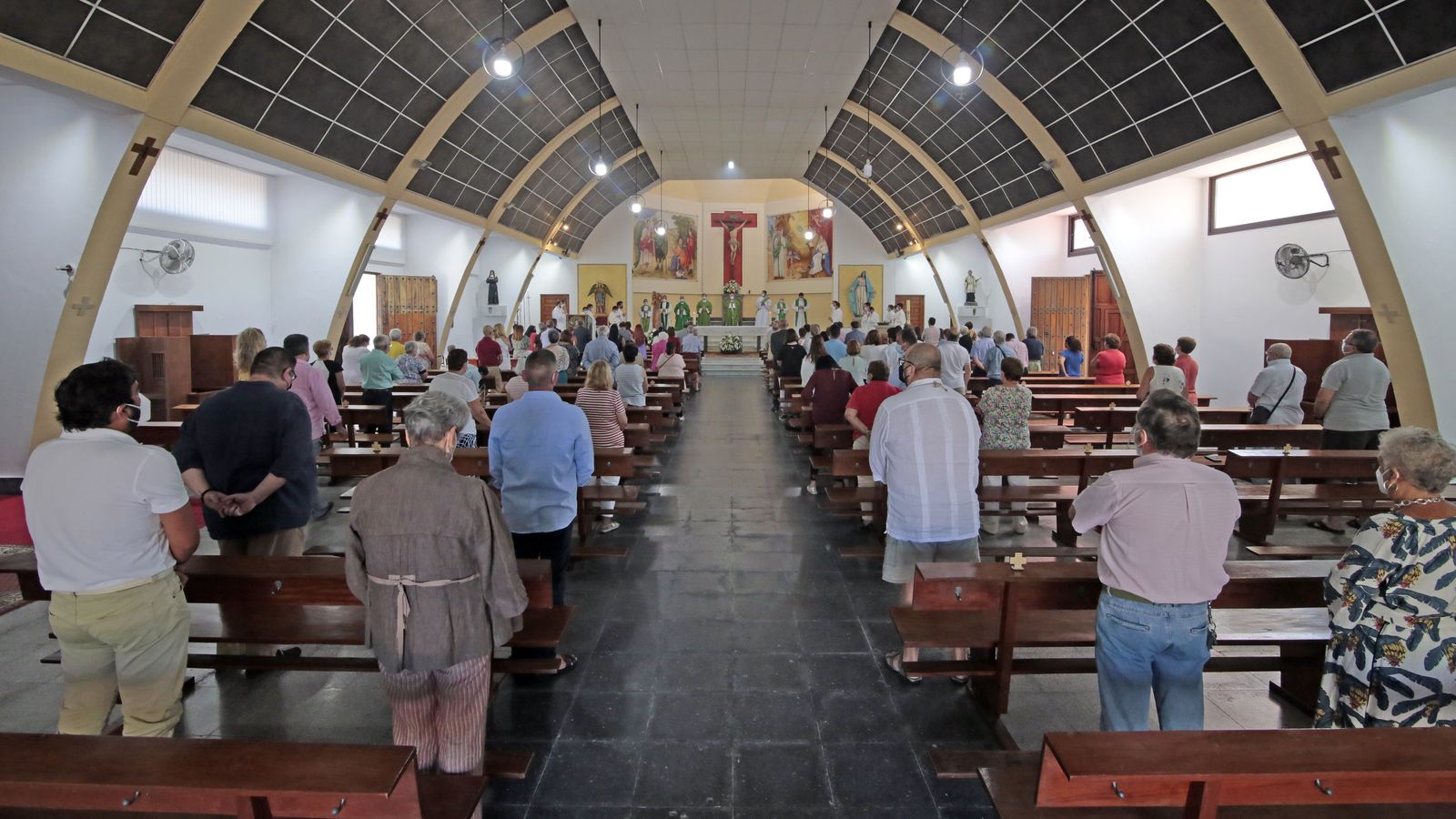 El obispo de Jerez visita San Rafael