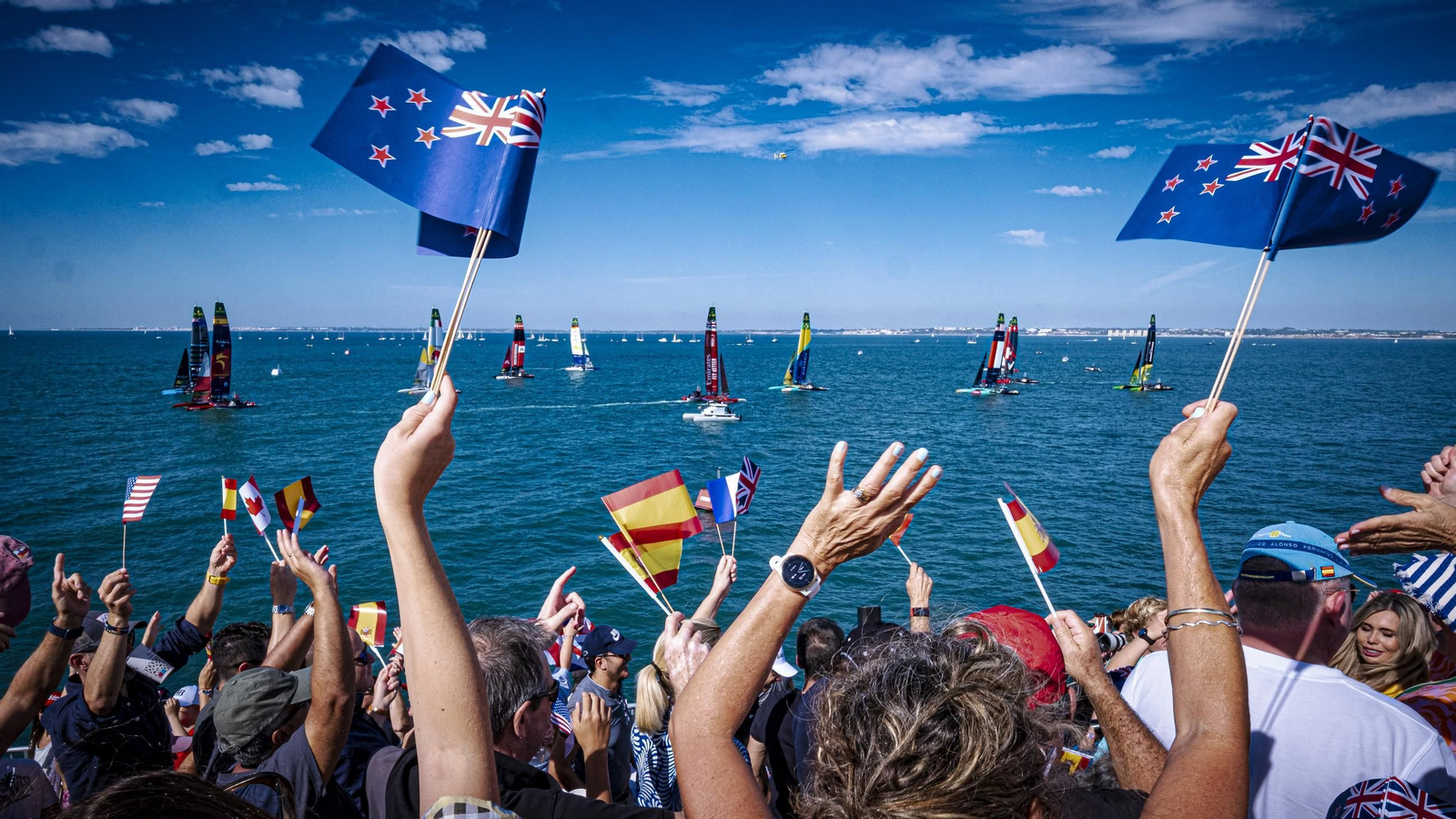 Las imágenes que dejó en Cádiz el domingo de Sail GP