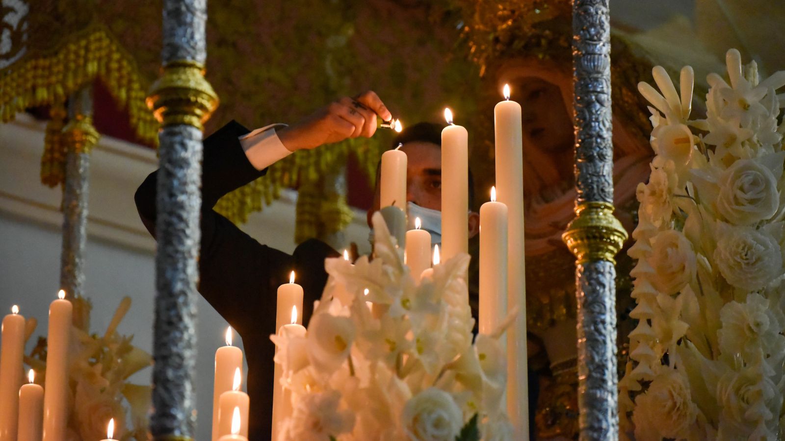 Oración de vísperas e imposición de medallas de los Salesianos de La Línea