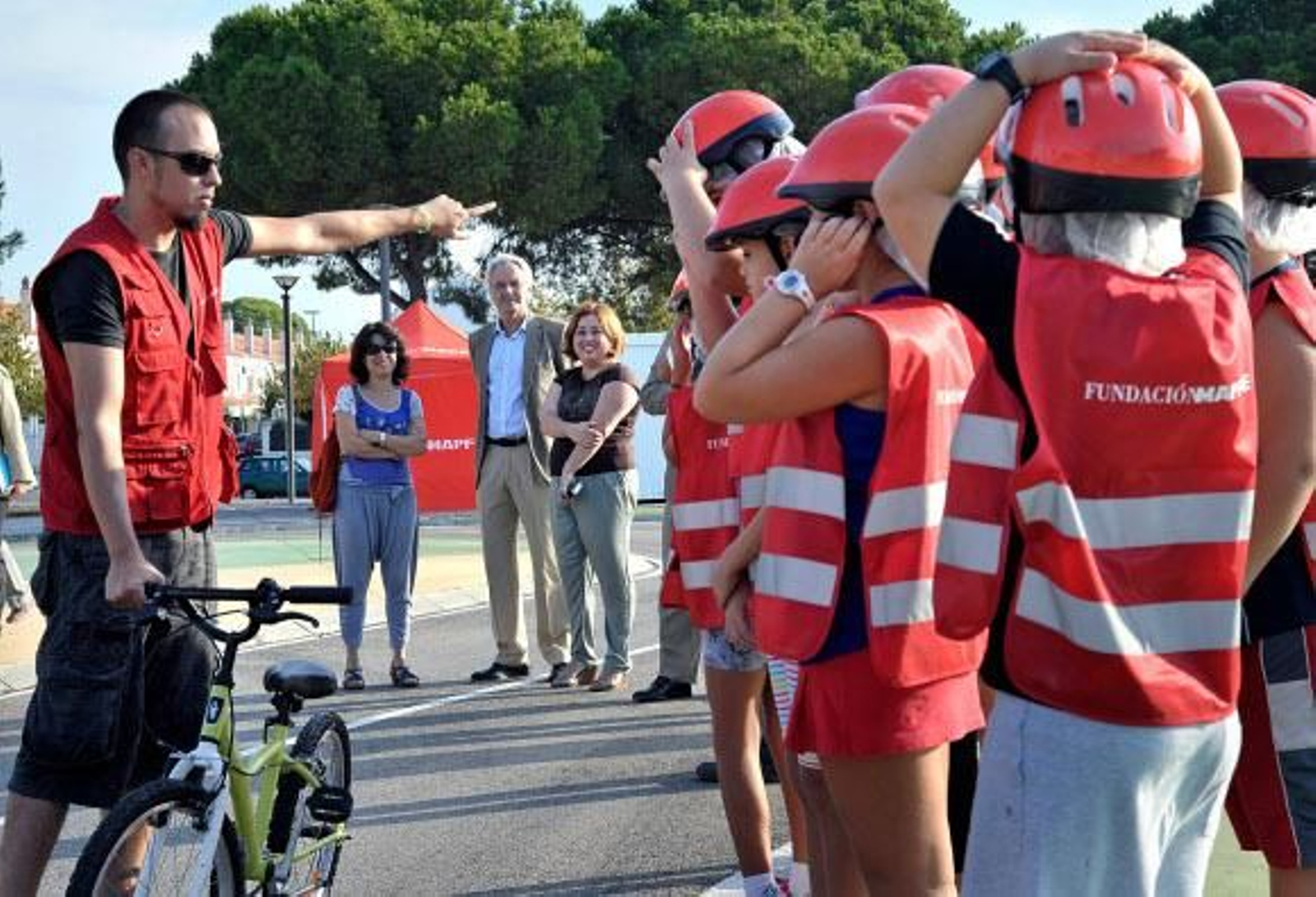 El Taller Peque-Ciclista de Mapfre inaugura la Semana de la Movilidad