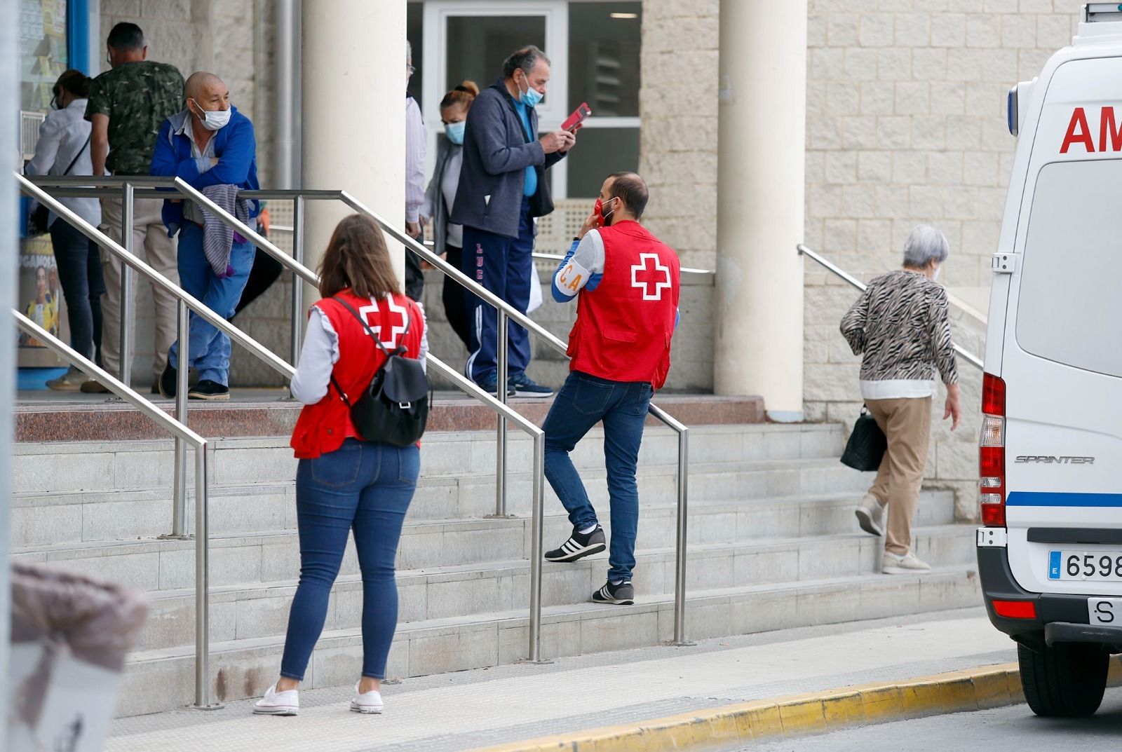 Imagen del exterior del hospital Juan Ramón Jiménez en la capital onubense.