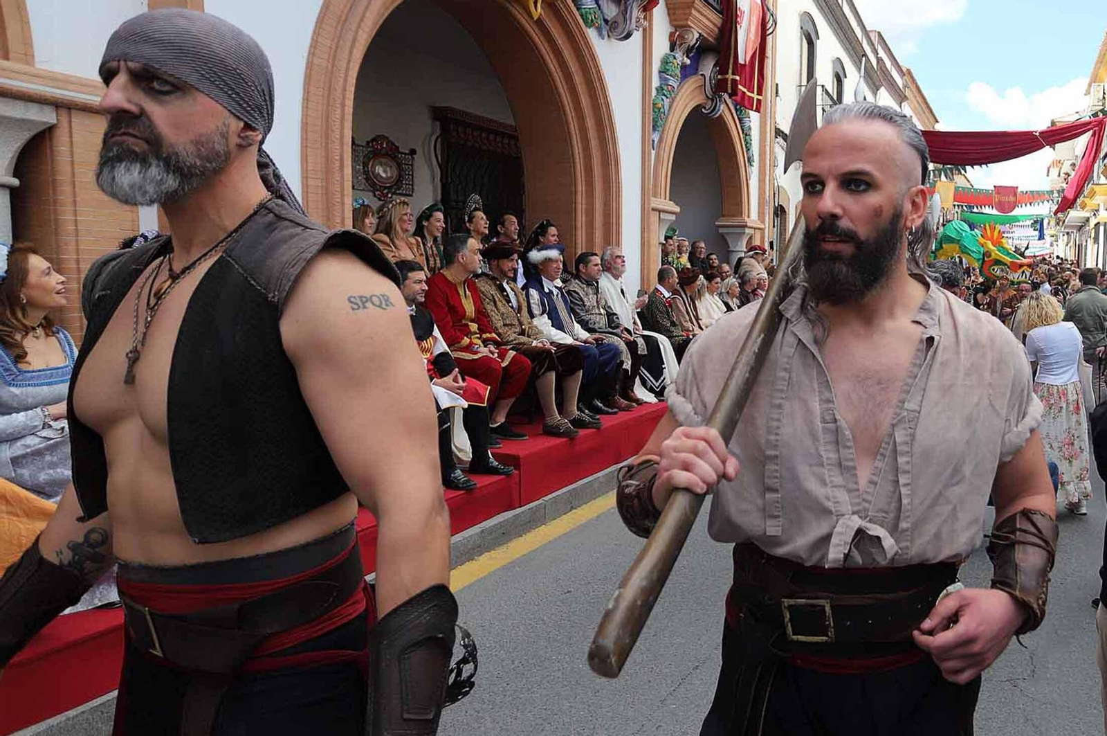 Imágenes del gran ambiente en la Feria Medieval de Palos de la Frontera, Huelva
