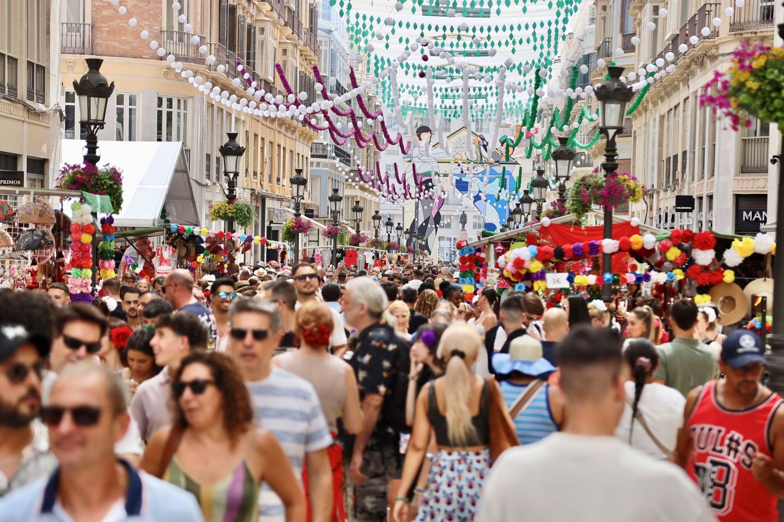 Imagen de calle Larios durante la Feria de Málaga.