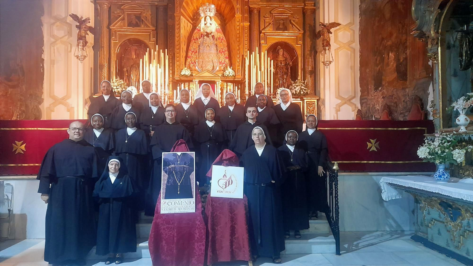 Las hermanas Agustinas del Convento de Santa María de Gracia de Jerez, en la Eucaristía de presentación de los actos.