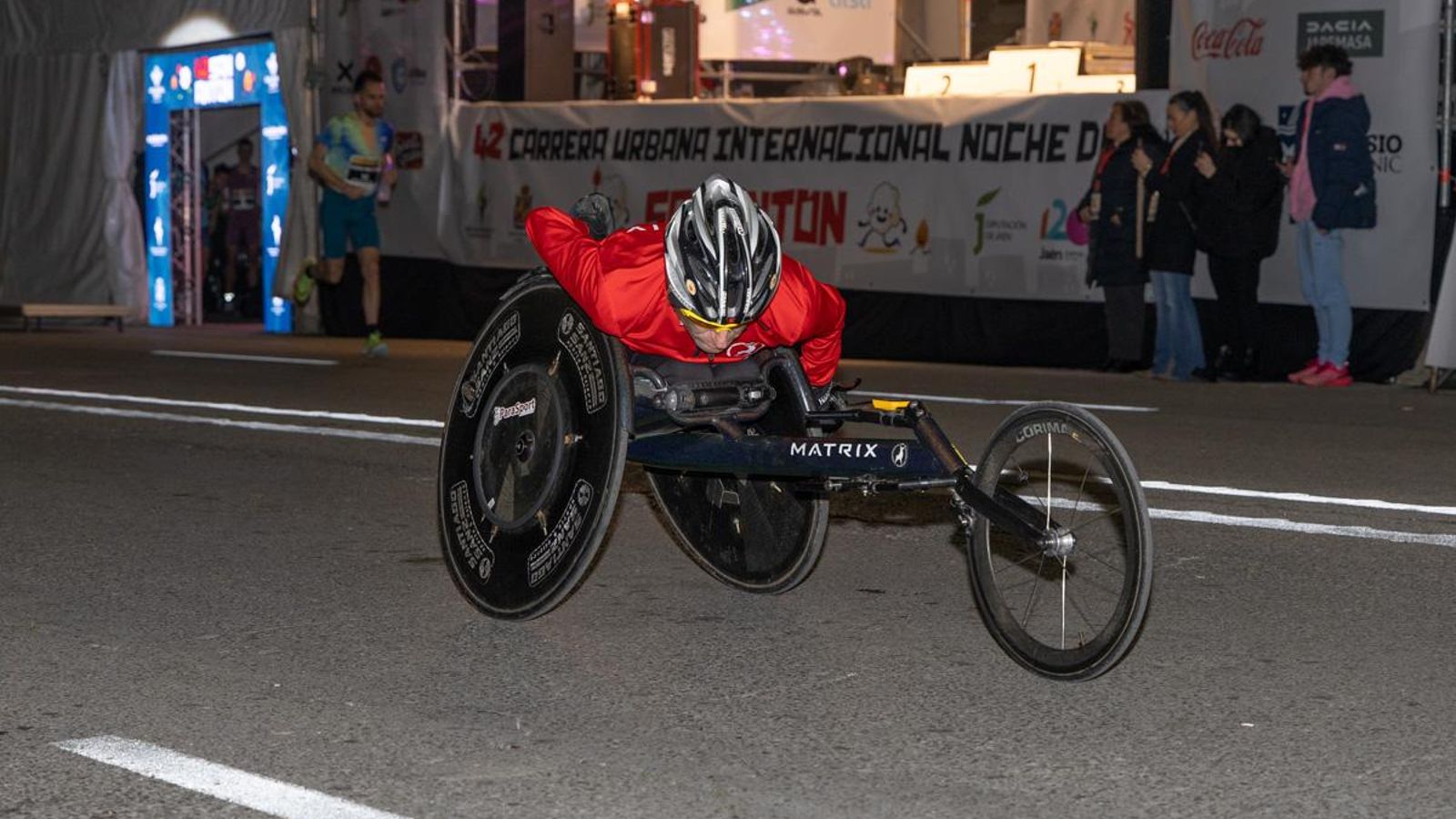En imágenes: la élite del atletismo mundial despliega su calidad en la Carrera de San Antón de Jaén