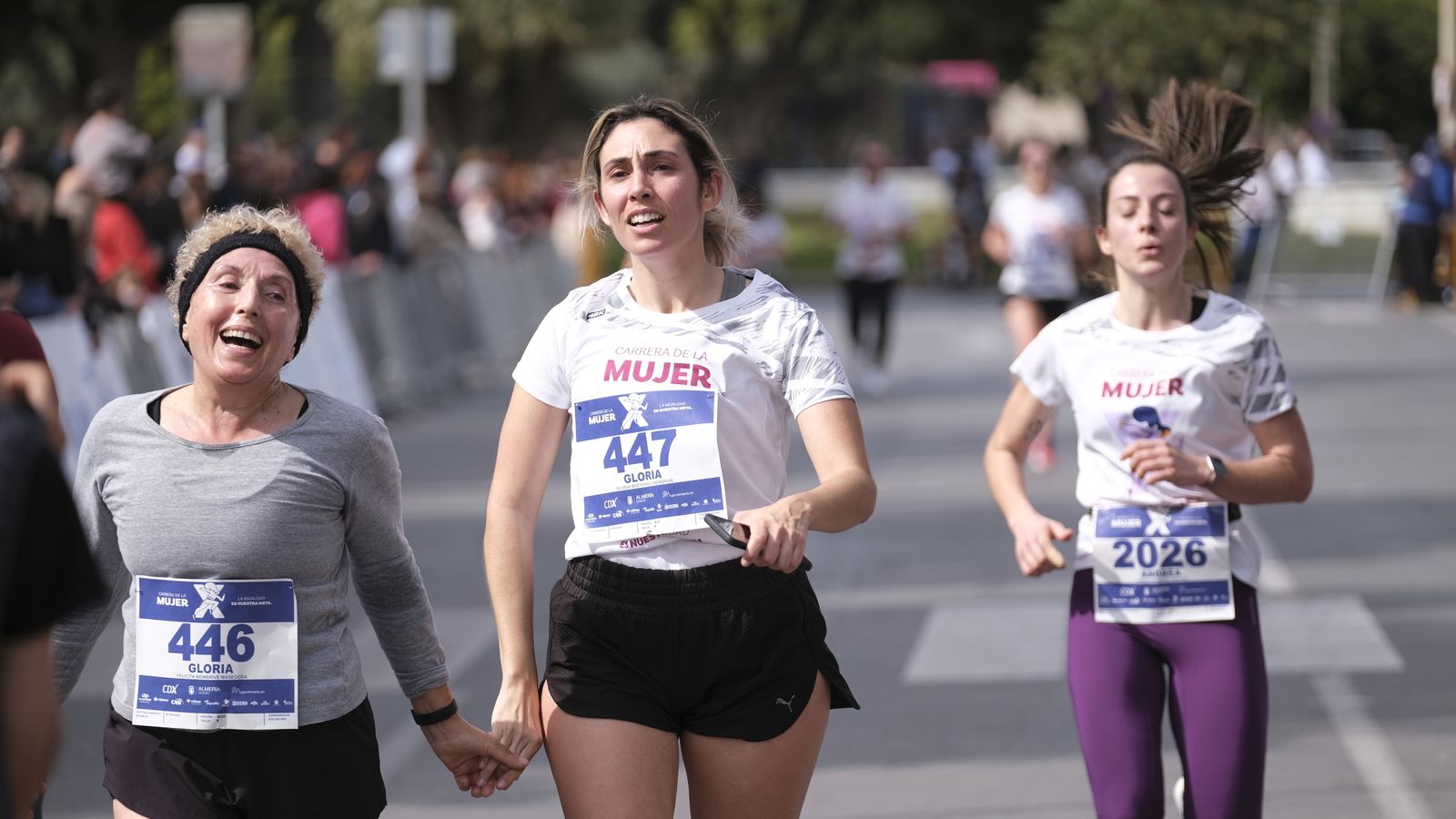 Imágenes de la Carrera de la Mujer 2023 en Almería