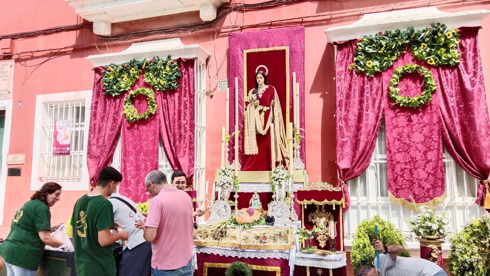 Altares y alfombras del Corpus en San Fernando: Medinaceli, primer premio