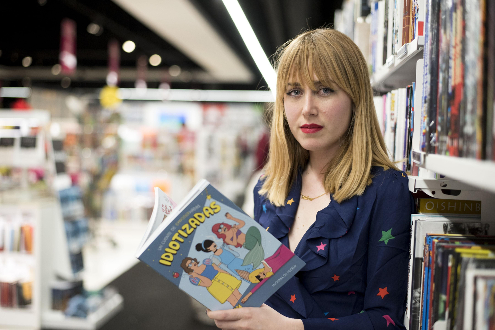 Sus éxitos. Con 'Los capullos no regalan flores' (en su novena edición) y 'Cooltureta' (quinta) se consagra como una de las grandes del cómic.