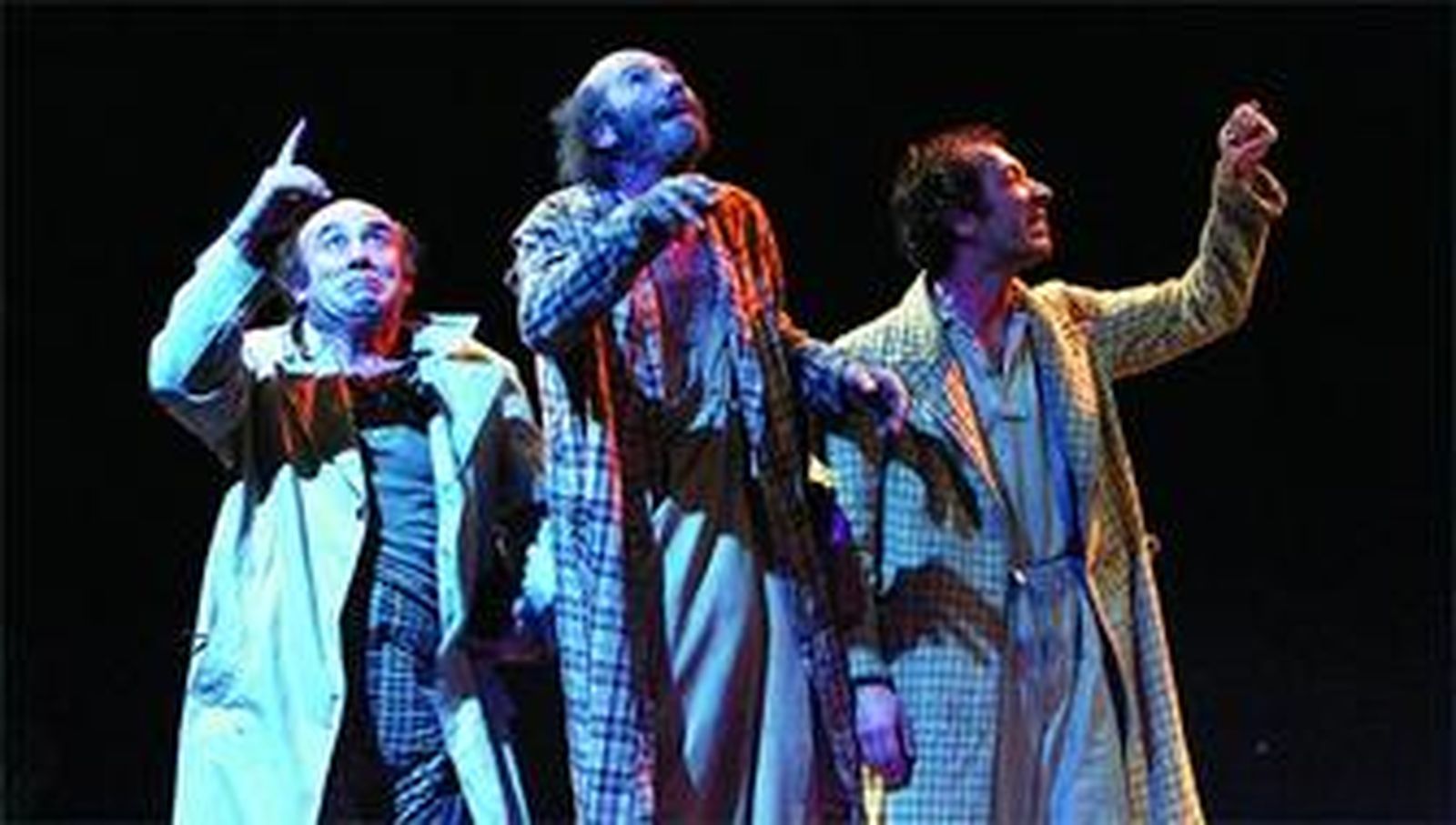 Los miembros de La Zaranda, en plena actuación.