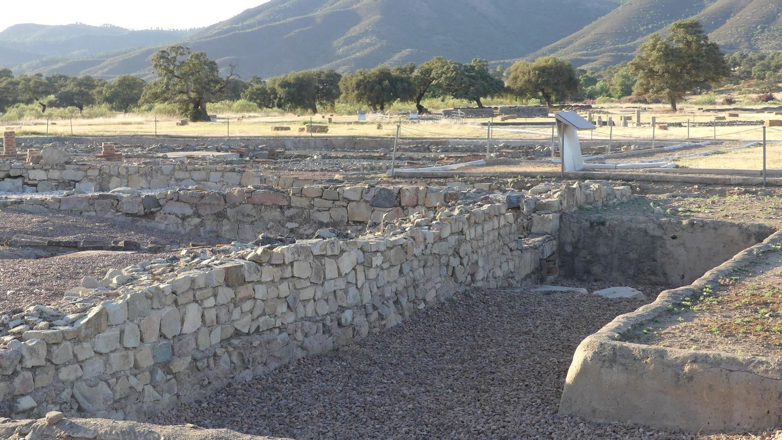Arucci Turobriga: el yacimiento romano visitable más espectacular de Huelva