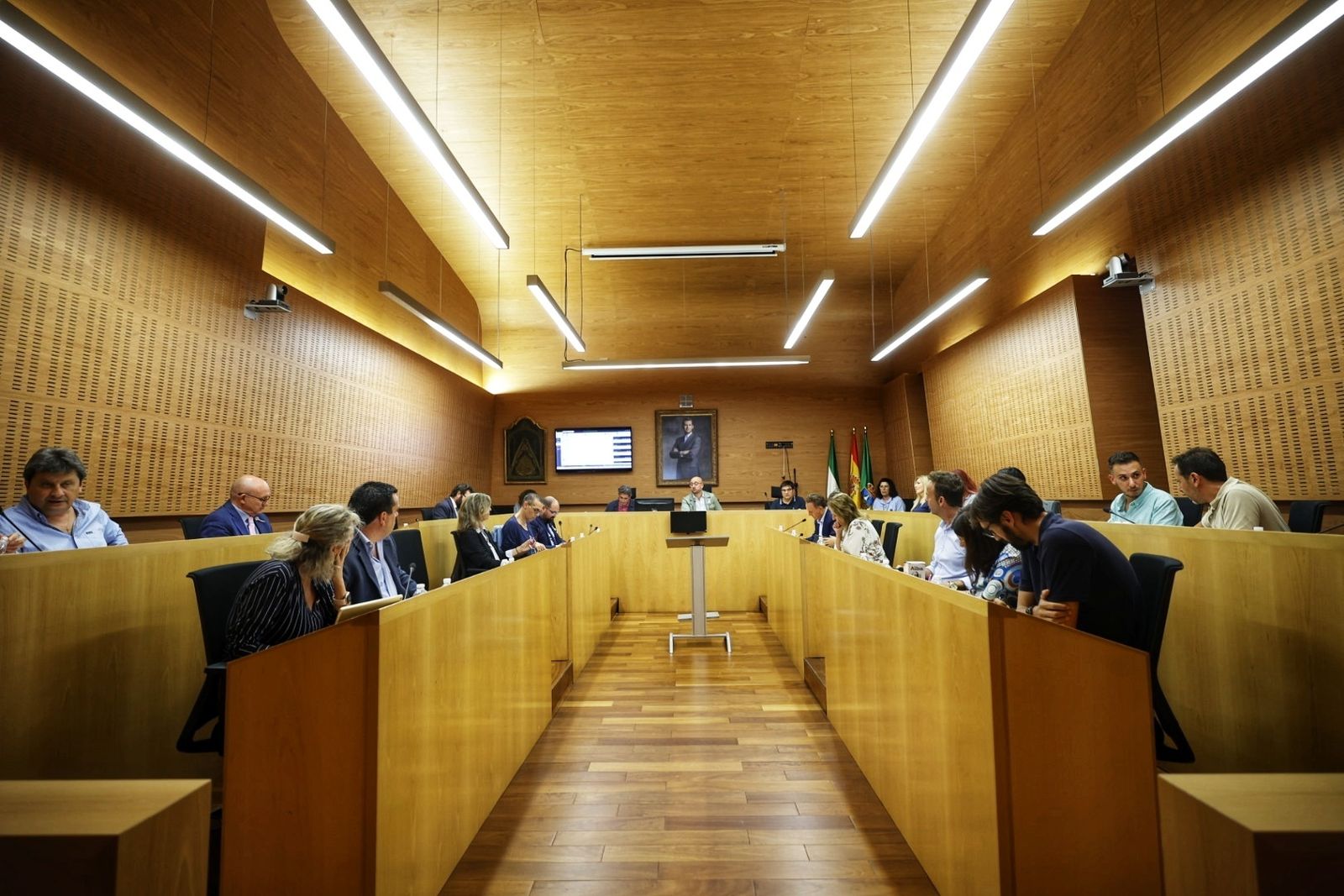 La Corporación de El Puerto, en sesión plenaria.