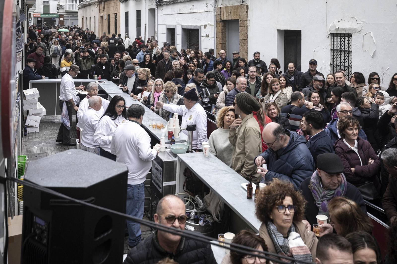 Las imágenes de la Erizada popular del Carnaval de Cádiz 2025