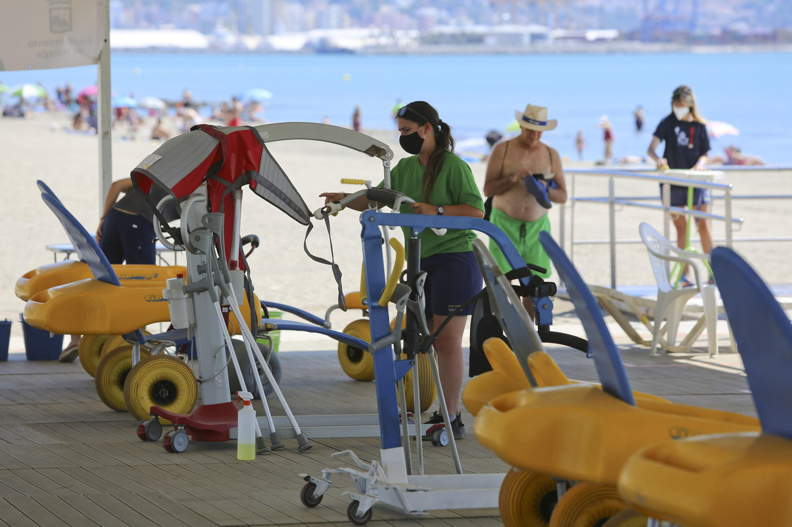 Fotos de la playa en Málaga, donde escapar del calor